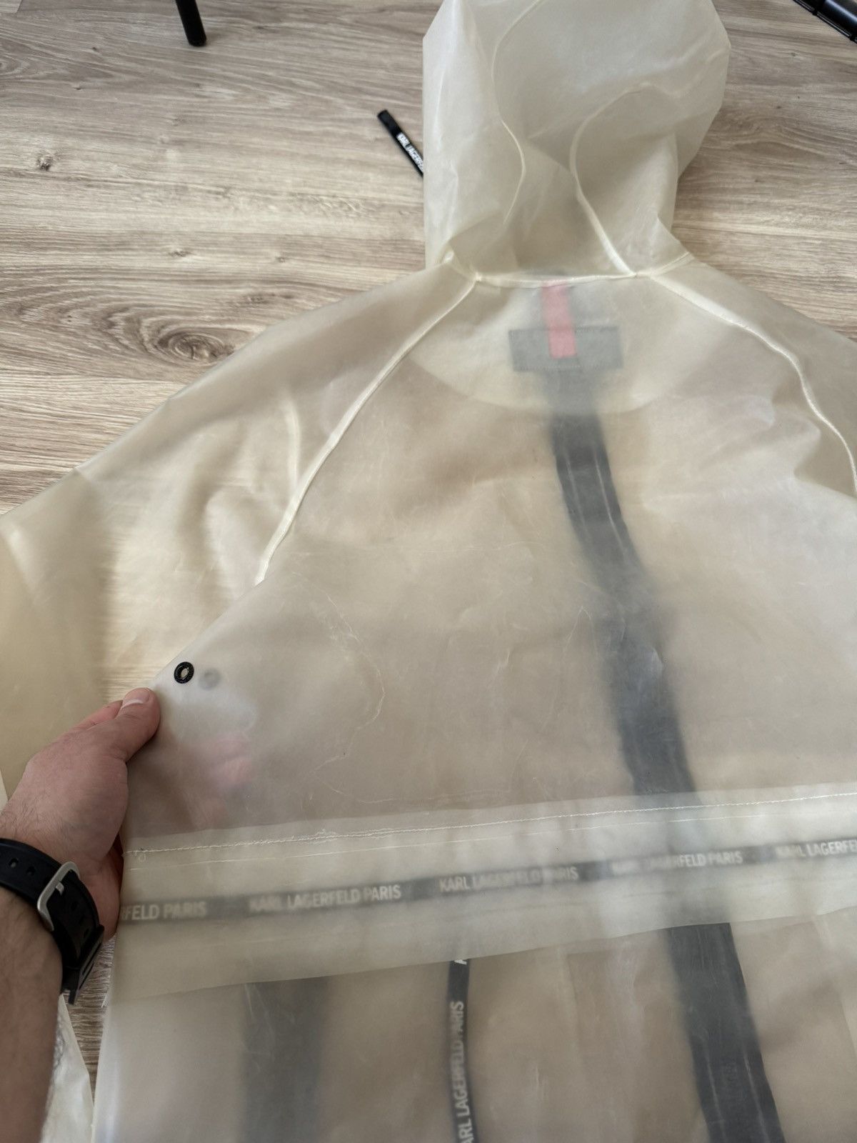 Karl Lagerfeld Karl Lagerfeld Paris Transparent Rain Coat Jacket Size M / US 6-8 / IT 42-44 - 13 Thumbnail