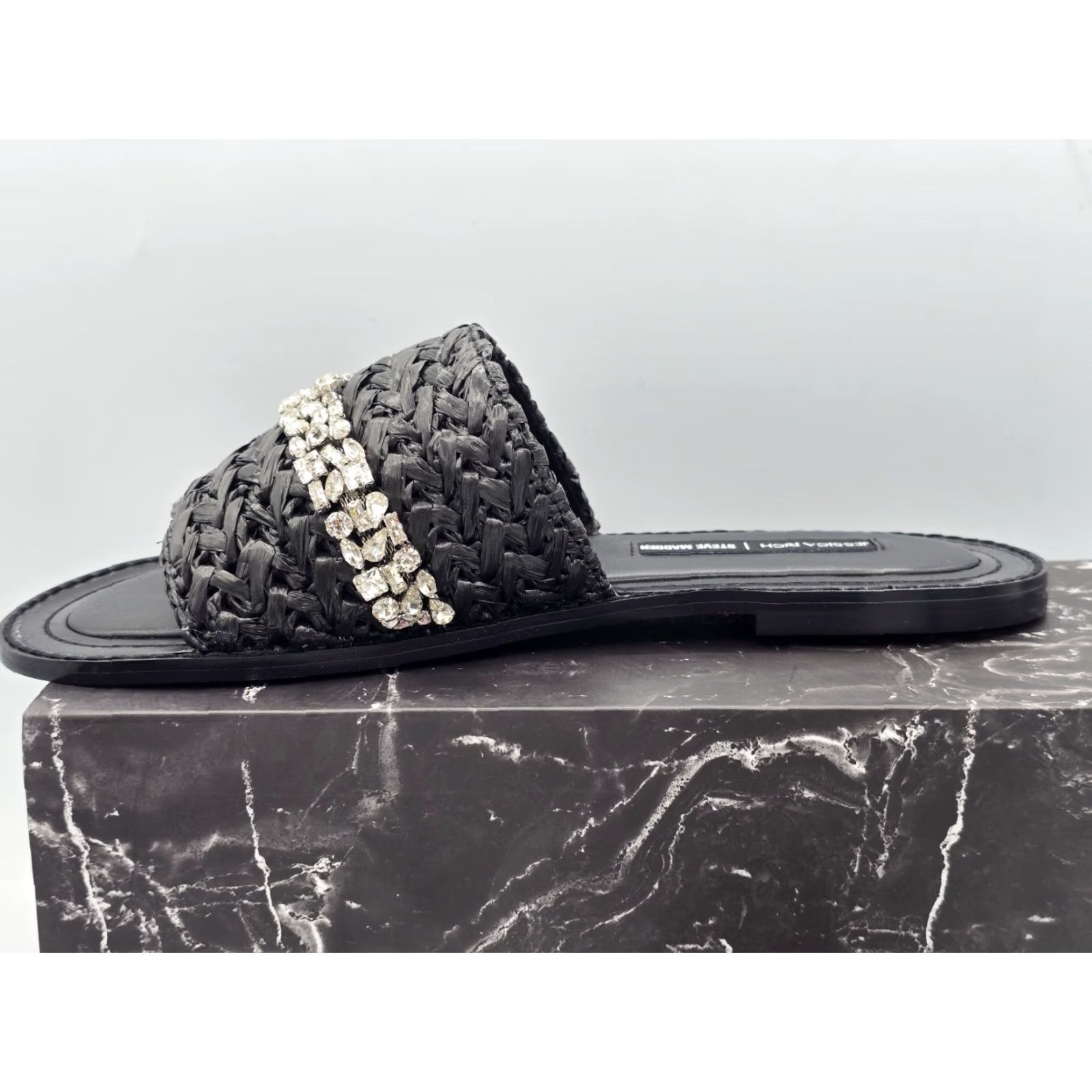 Steve Madden Steve Madden Jessica Rich x Steve Madden Womens Starlight Sandals Black Raffia 8.5 NWT Sandal Casual Flat Open Toe Womens Black Raffia 8.5 NWT Size US 9 / IT 39 - 7 Thumbnail
