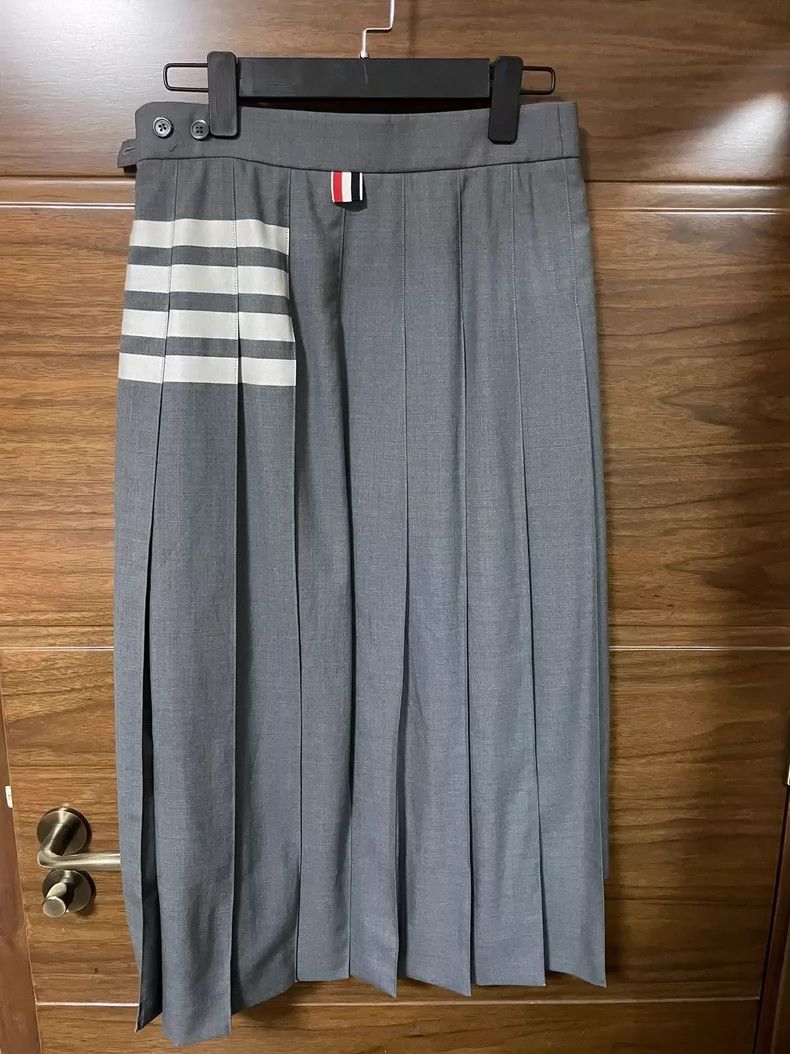 Thom Browne Thom Browne Classic grey skirt Size 25" / US 0 / IT 36 - 2 Thumbnail