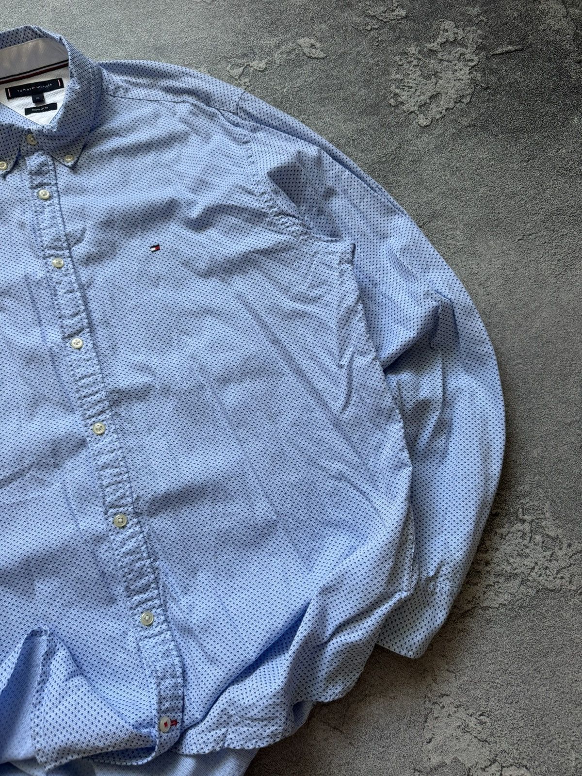 Designer × Tommy Hilfiger Tommy Hilfiger XL botted button up shirt polo long sleeve te Size US XL / EU 56 / 4 - 4 Thumbnail