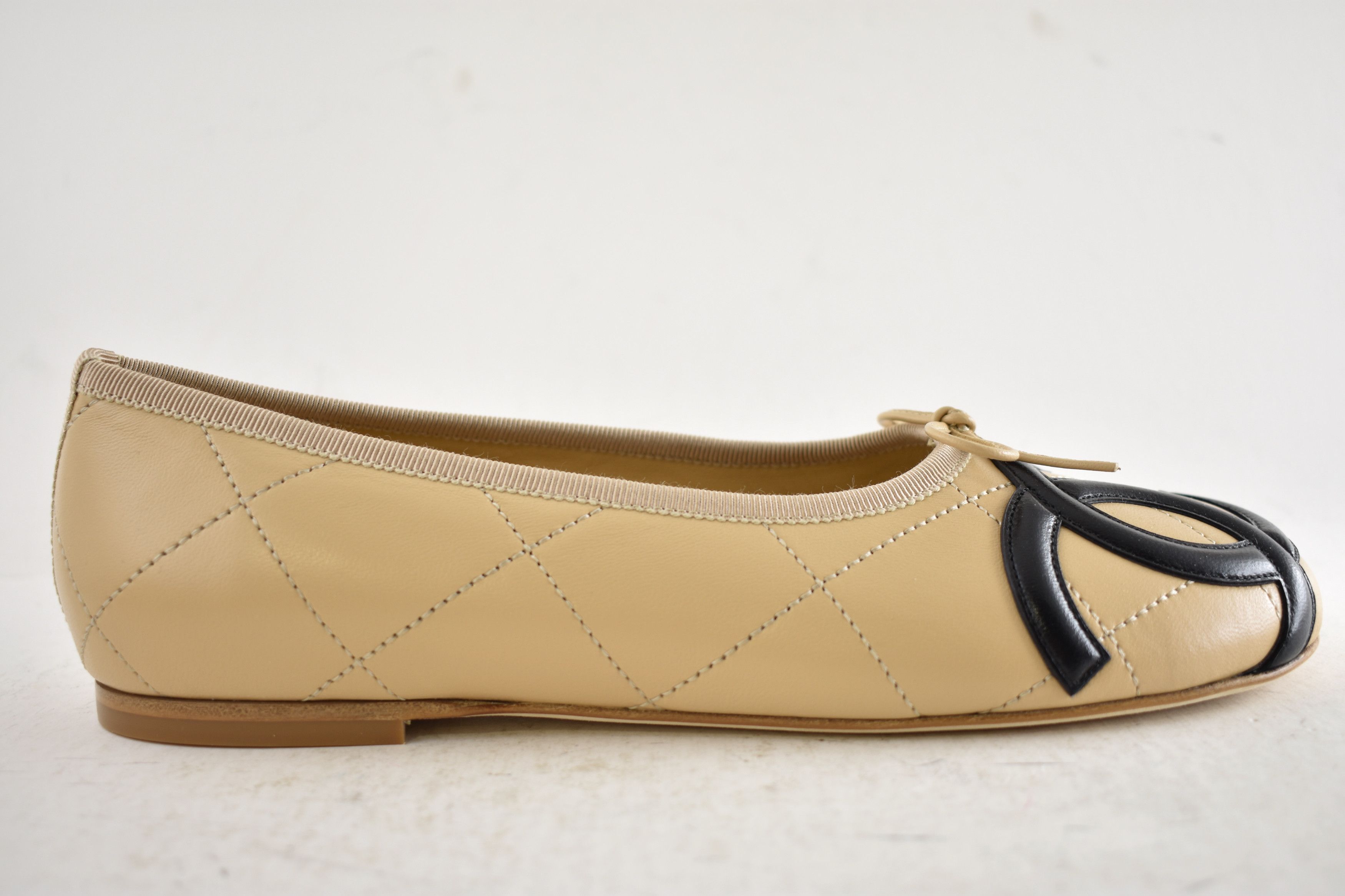 Chanel 26M Coco Beach Cambon Black CC Logo Ballet Ballerina Flat 41 Size US 11 / IT 41 - 2 Thumbnail