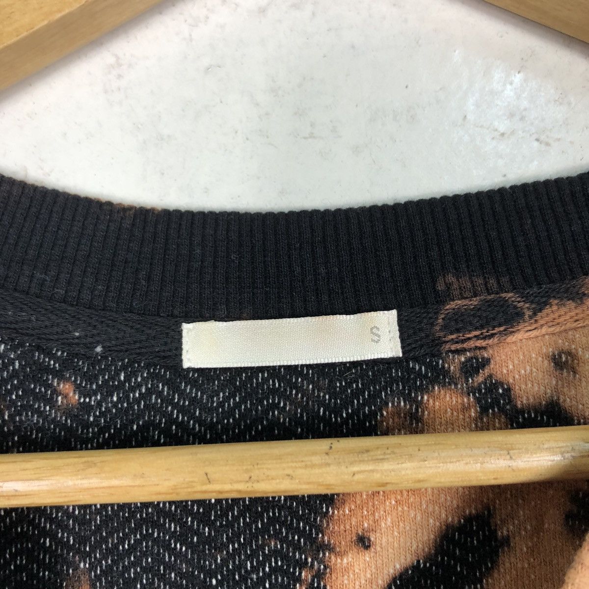 Japanese Brand Custom Bleach Sweatshirt Black Orange Rare Size US S / EU 44-46 / 1 - 8 Thumbnail