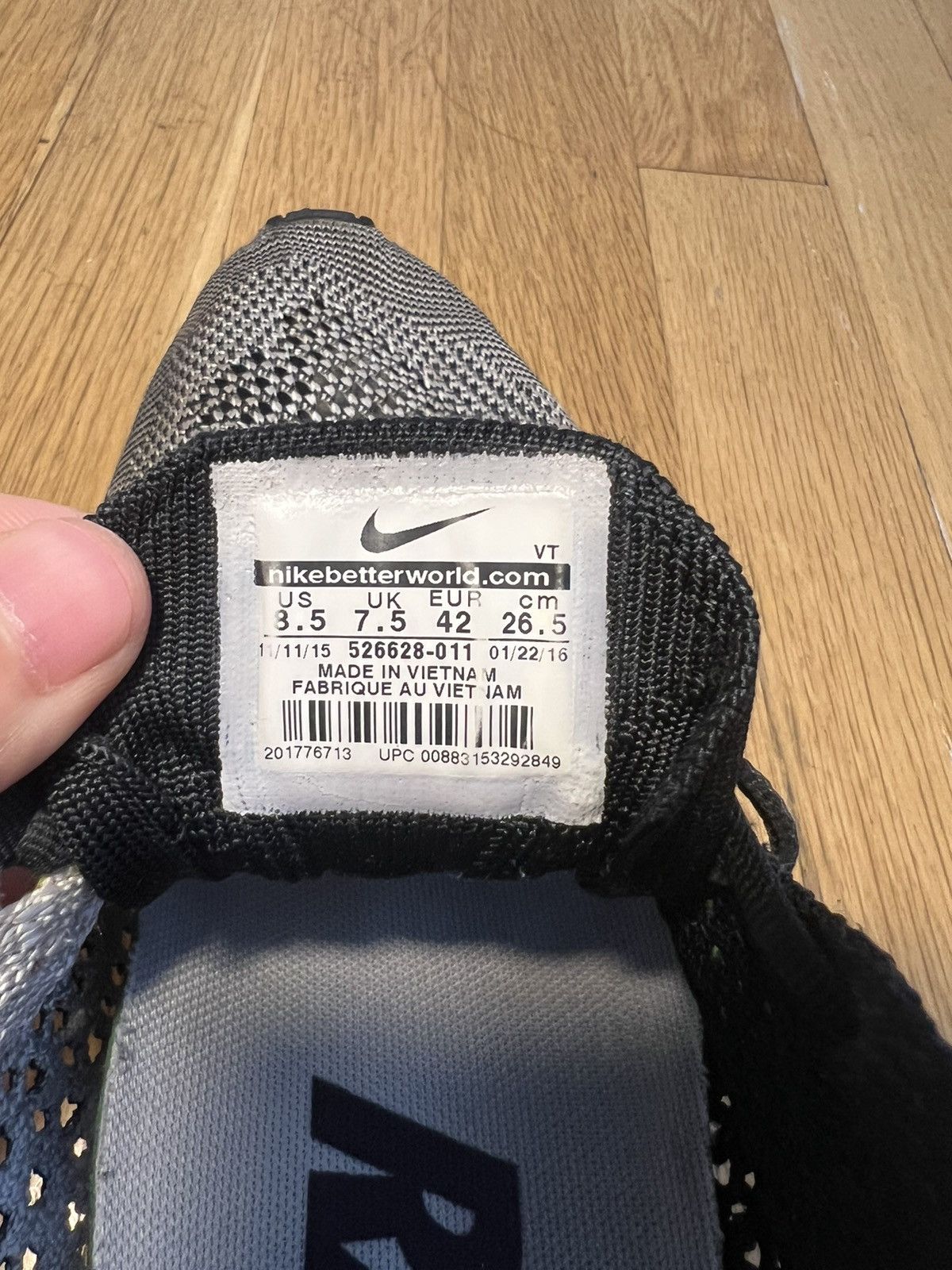 Nike Nike Flyknit Racer Size US 8.5 / EU 41-42 - 6 Thumbnail