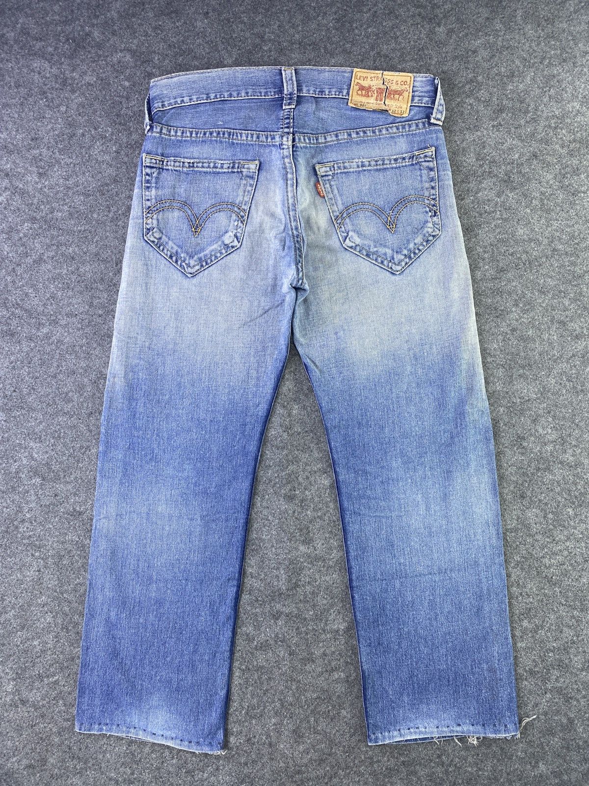 Jean × Levi's × Vintage Vintage Levis 901 Jeans Distress Blue Wash - J917 Size US 34 / EU 50 - 3 Thumbnail