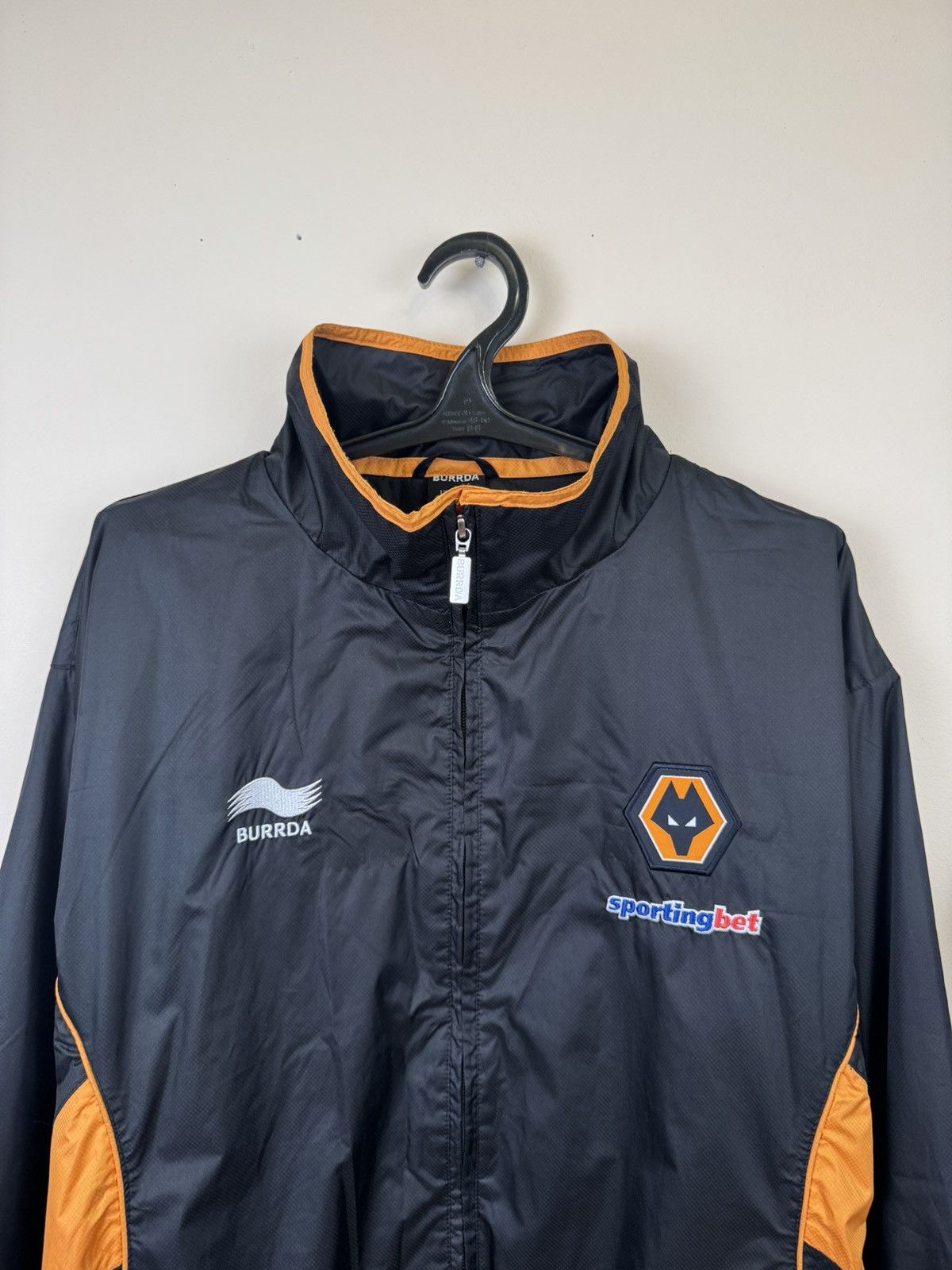Other WOLVERHAMPTON WOLVES 2011/2012 FOOTBALL JACKET BURRDA sz XL Size US XL / EU 56 / 4 - 6 Thumbnail