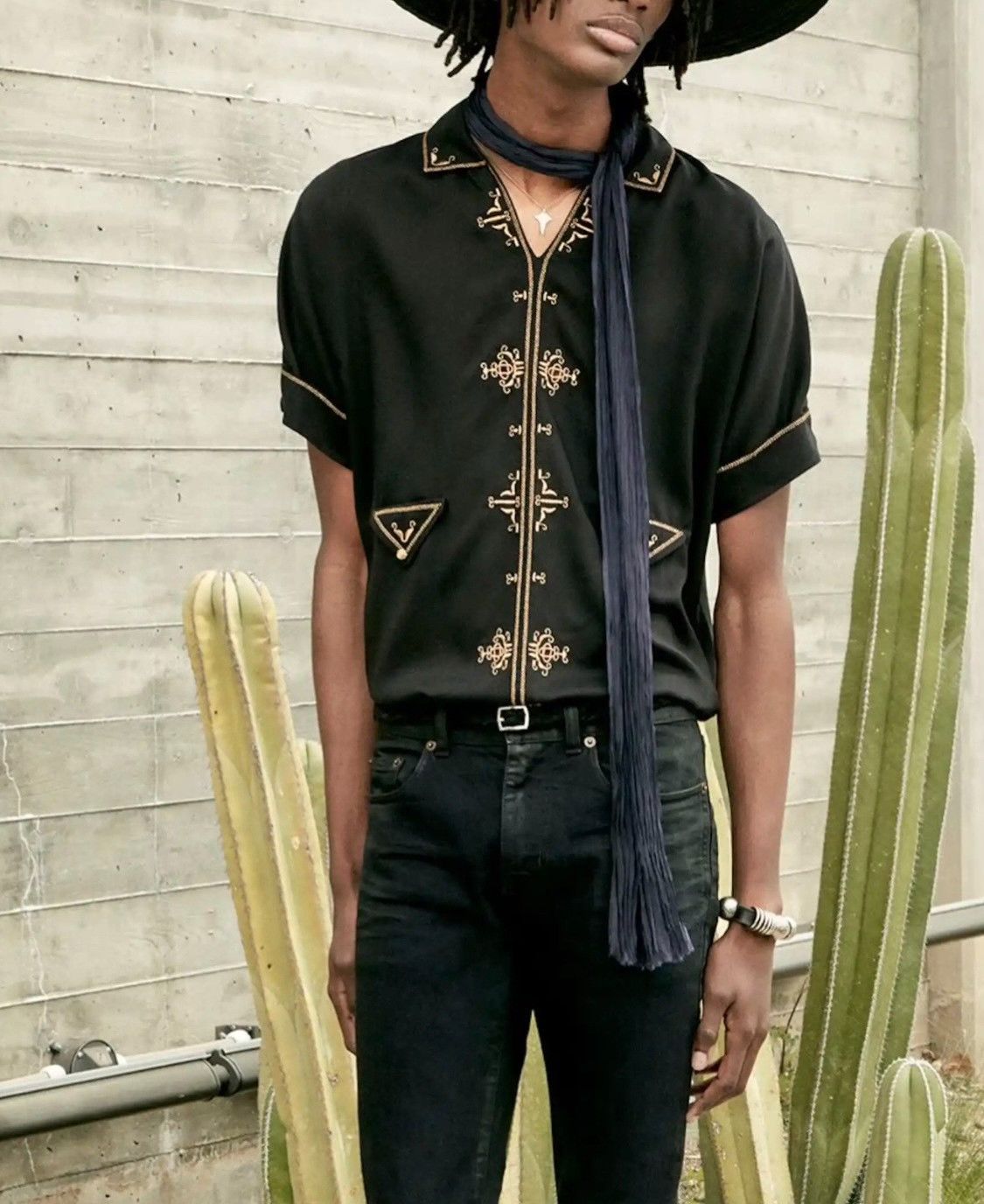 Saint Laurent Paris Saint Laurent Gold Embroidery Short-Sleeve Shirt Size US XL / EU 56 / 4 - 1 Thumbnail