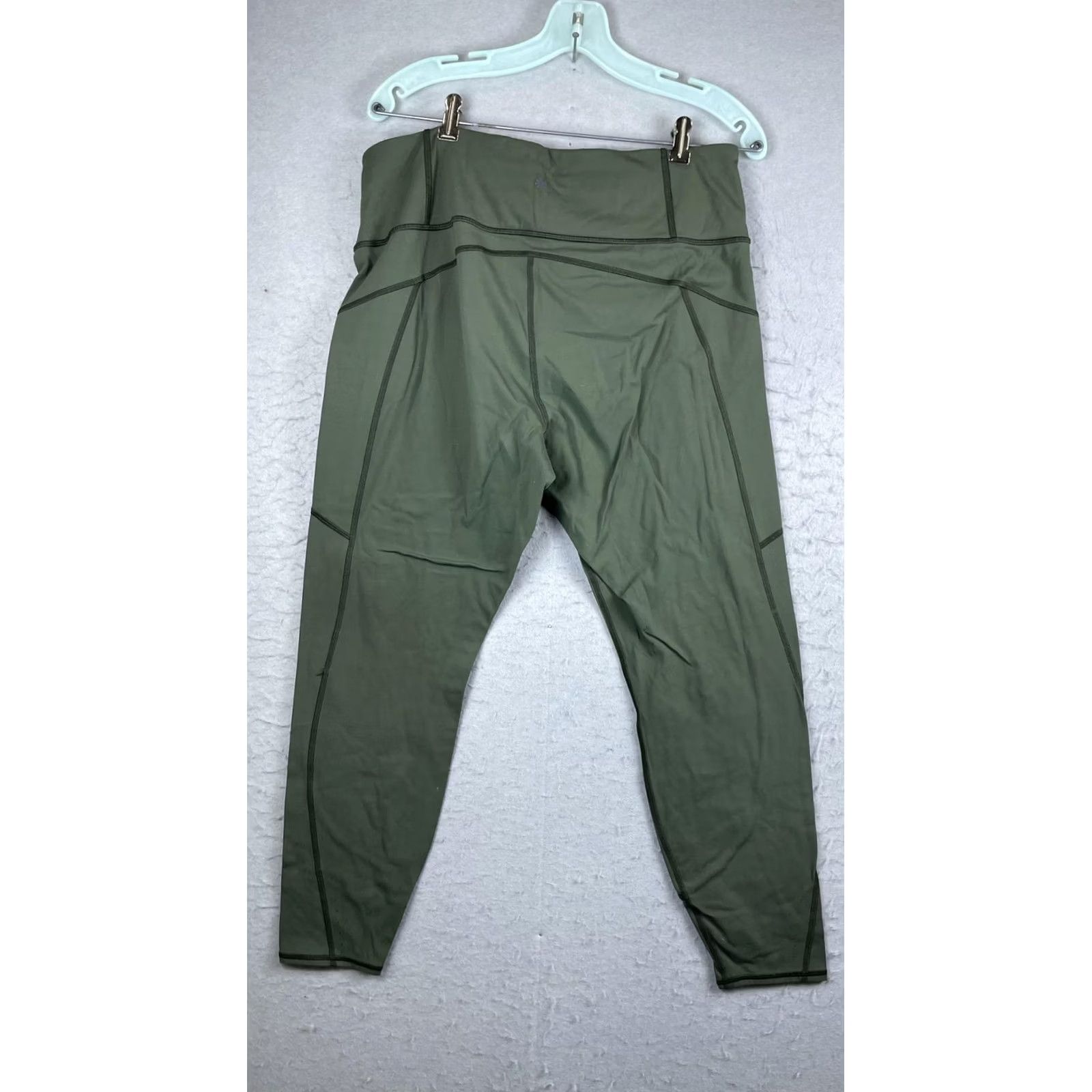 Athleta VINTAGE Athleta Rainier Tight Pants Womens XL Green Ankle Leggings Zip Pockets Athletic Size 40" / US 18 - 7 Thumbnail