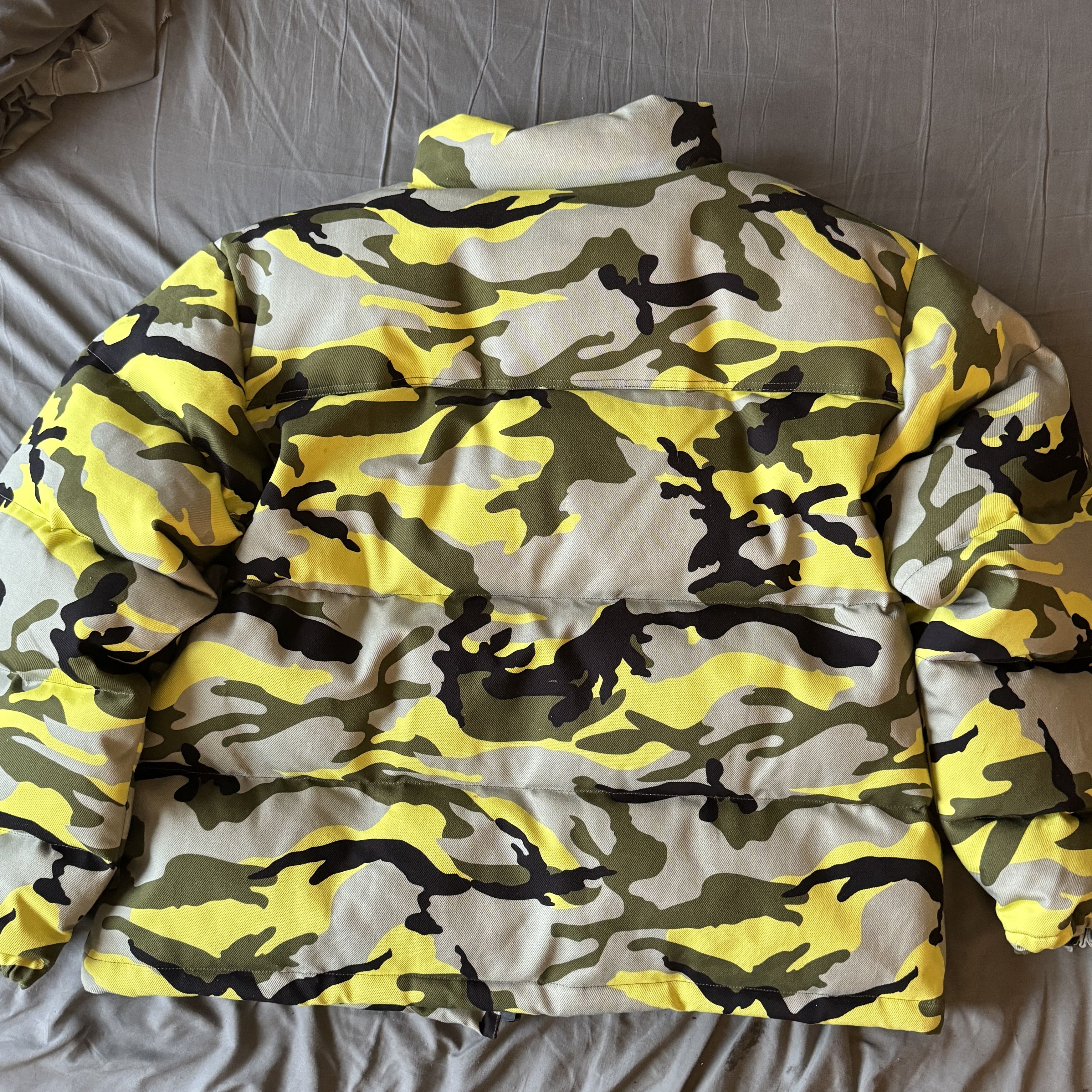 Vetements *RARE* Vetements camouflage puffer jacket Size US S / EU 44-46 / 1 - 5 Thumbnail