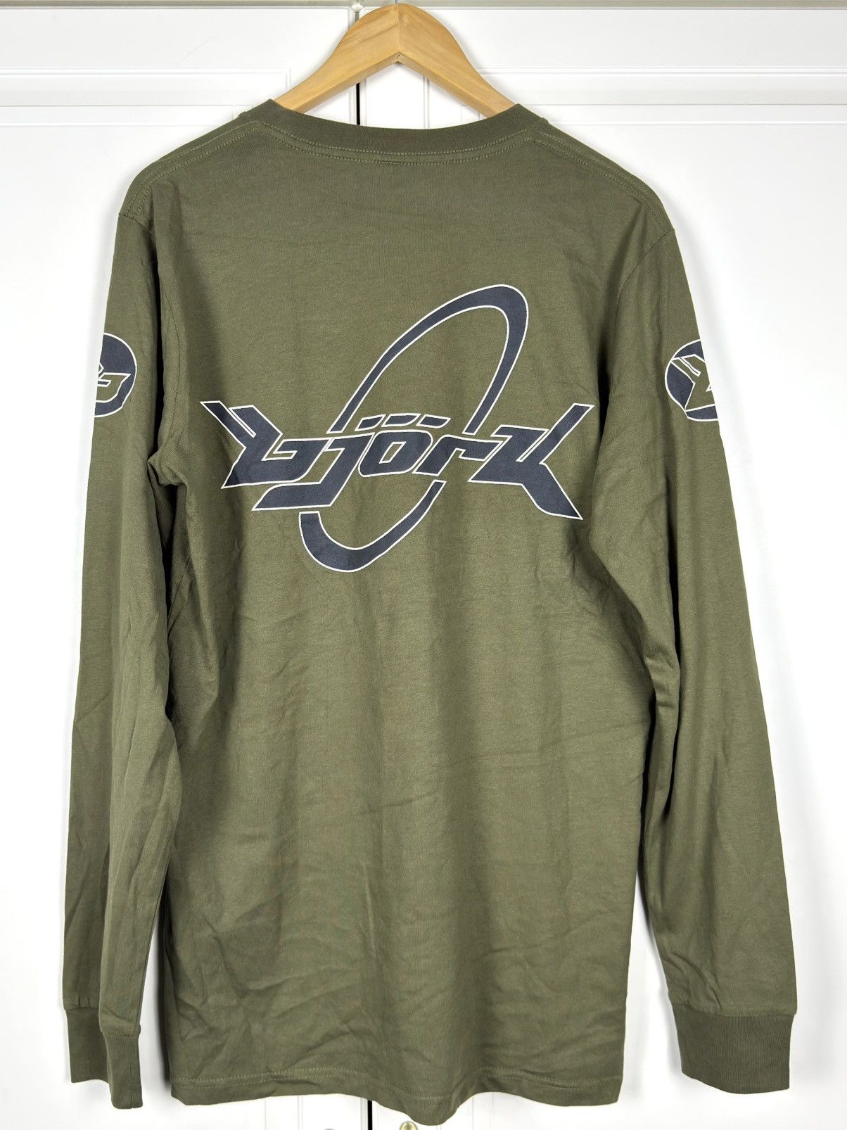 Other Björk Debut logo longsleeve Size US L / EU 52-54 / 3 - 5 Thumbnail
