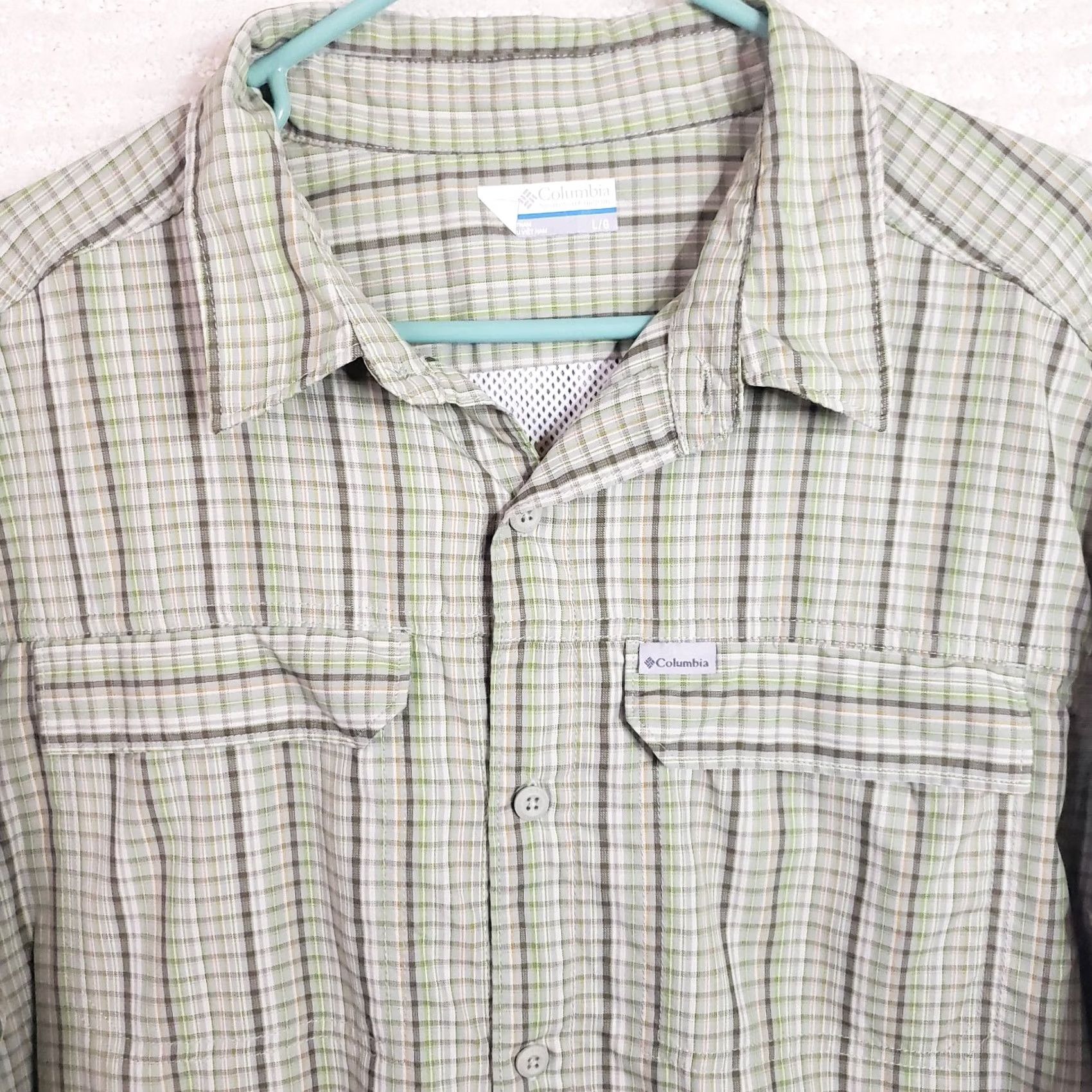 Vintage Columbia Button-Down Shirt Men L Green Striped Pockets Knit Nylon Polyester Long Sleeve Casual Workwear Travel Size US L / EU 52-54 / 3 - 3 Thumbnail