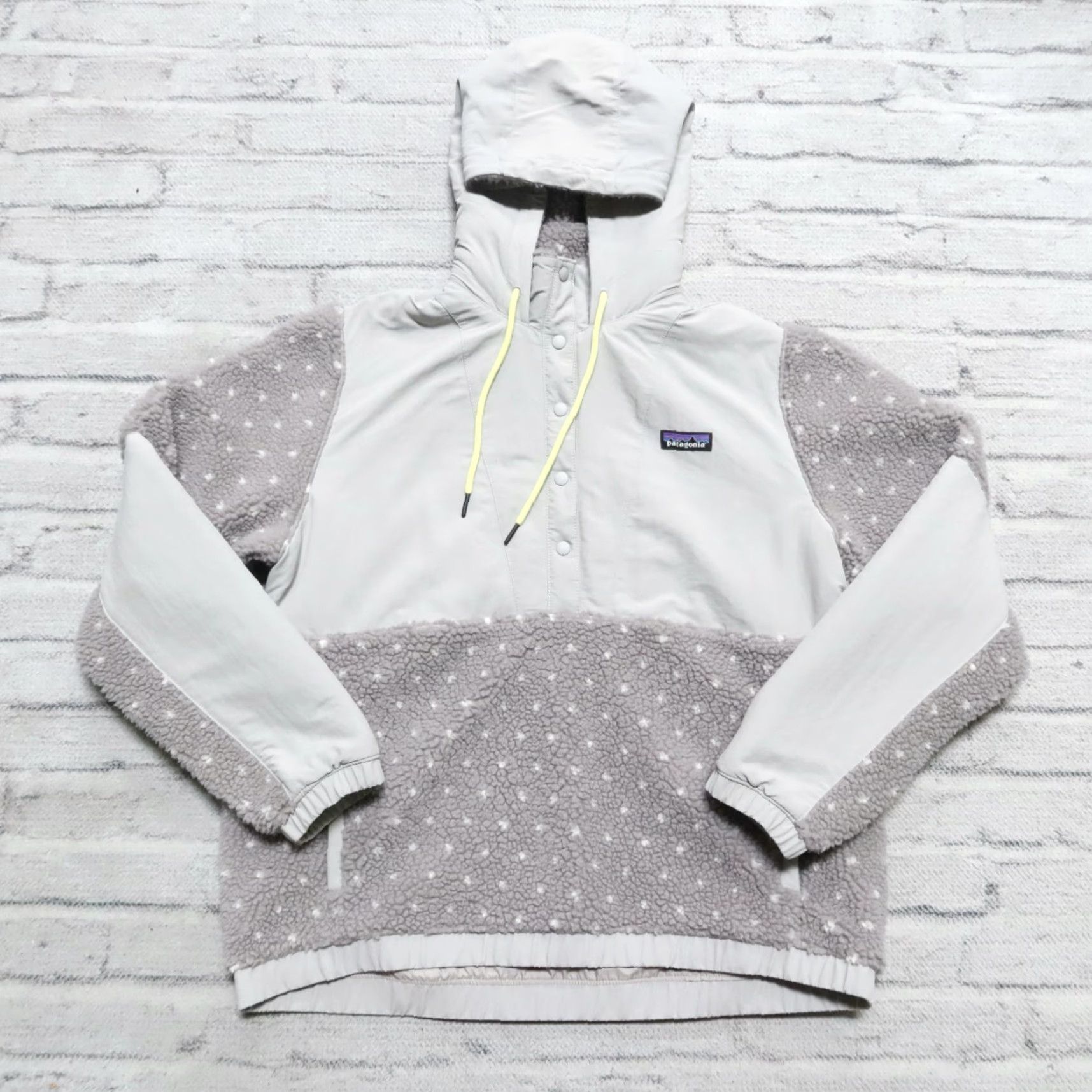 Patagonia VINTAGE Patagonias Shelled Retro-X Pullover Women L Grey Pullover Retro-X Womens Size L Grey 90s Size L / US 10 / IT 46 - 2 Thumbnail
