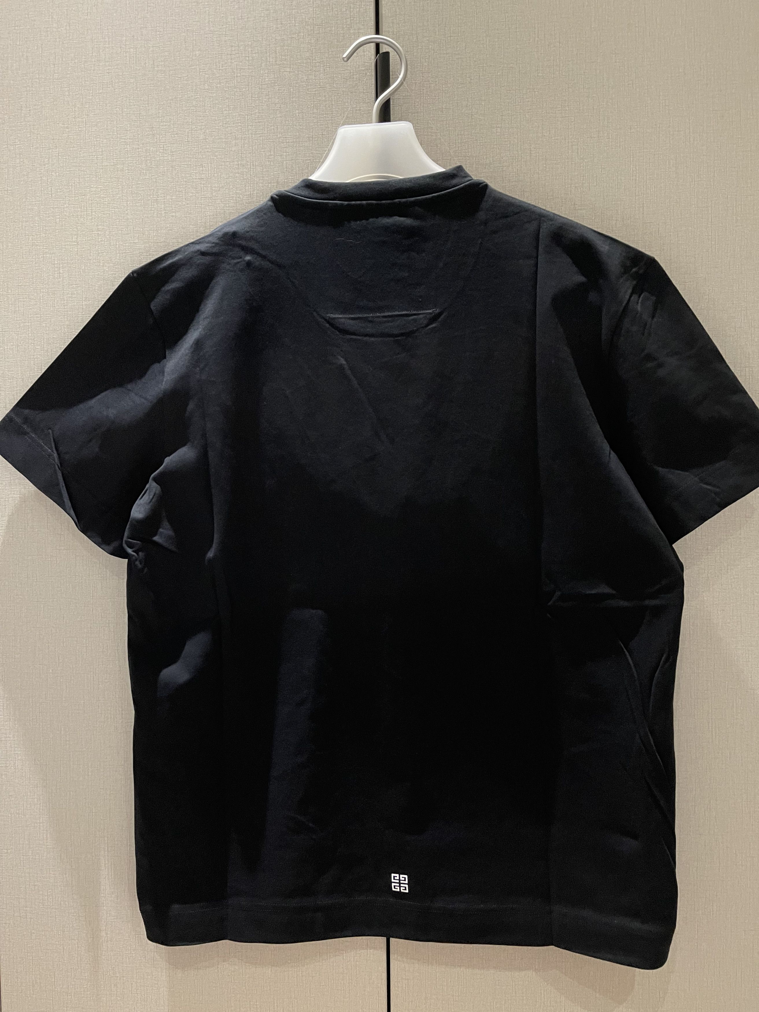 Givenchy Givenchy 4G Padlock Print T Shirt Size US XL / EU 56 / 4 - 4 Thumbnail