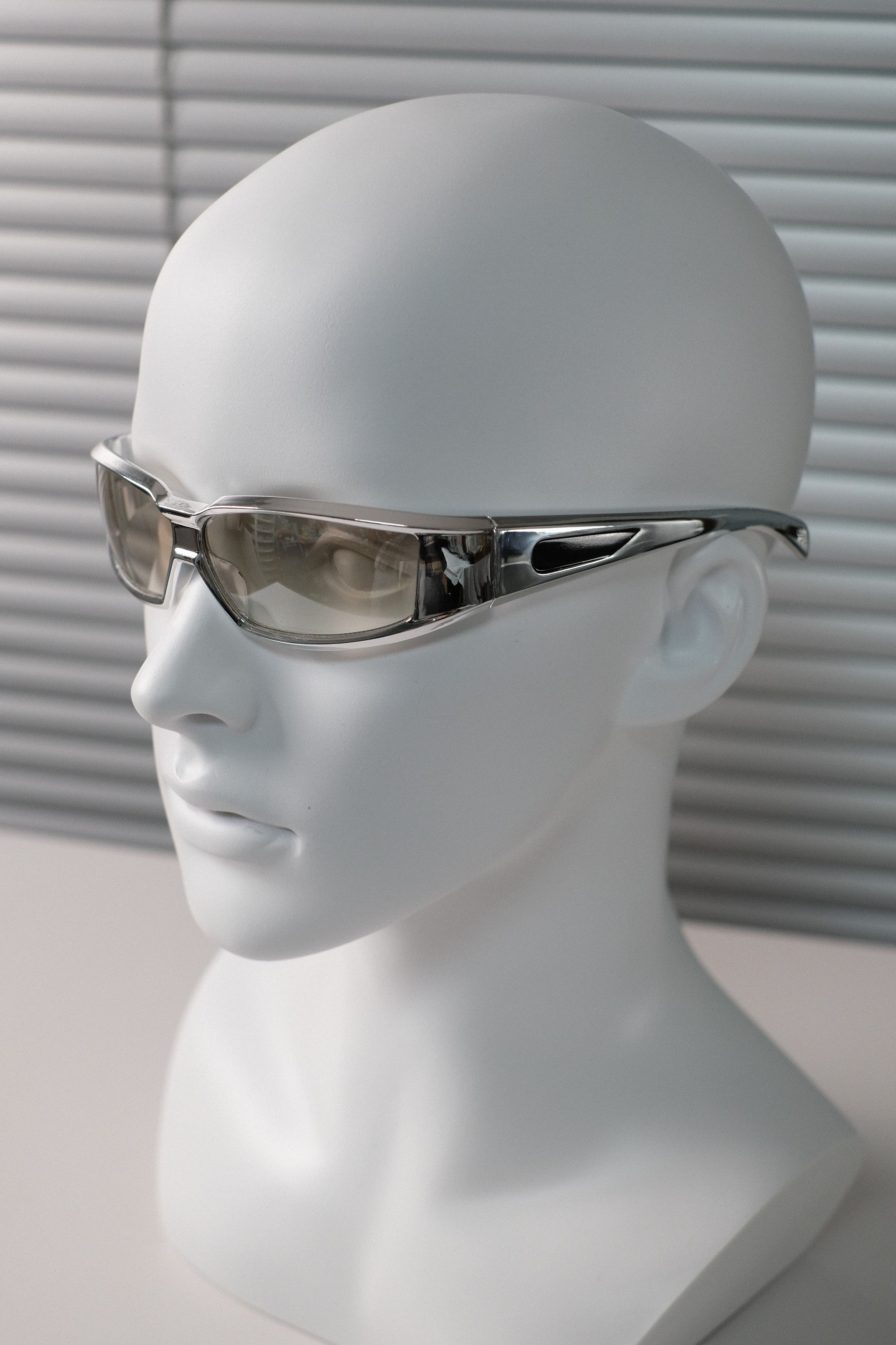 Japanese Brand Vtg Vintage Y2k Futuristic Rectangle Sunglasses Unisex OS Size ONE SIZE - 2 Thumbnail