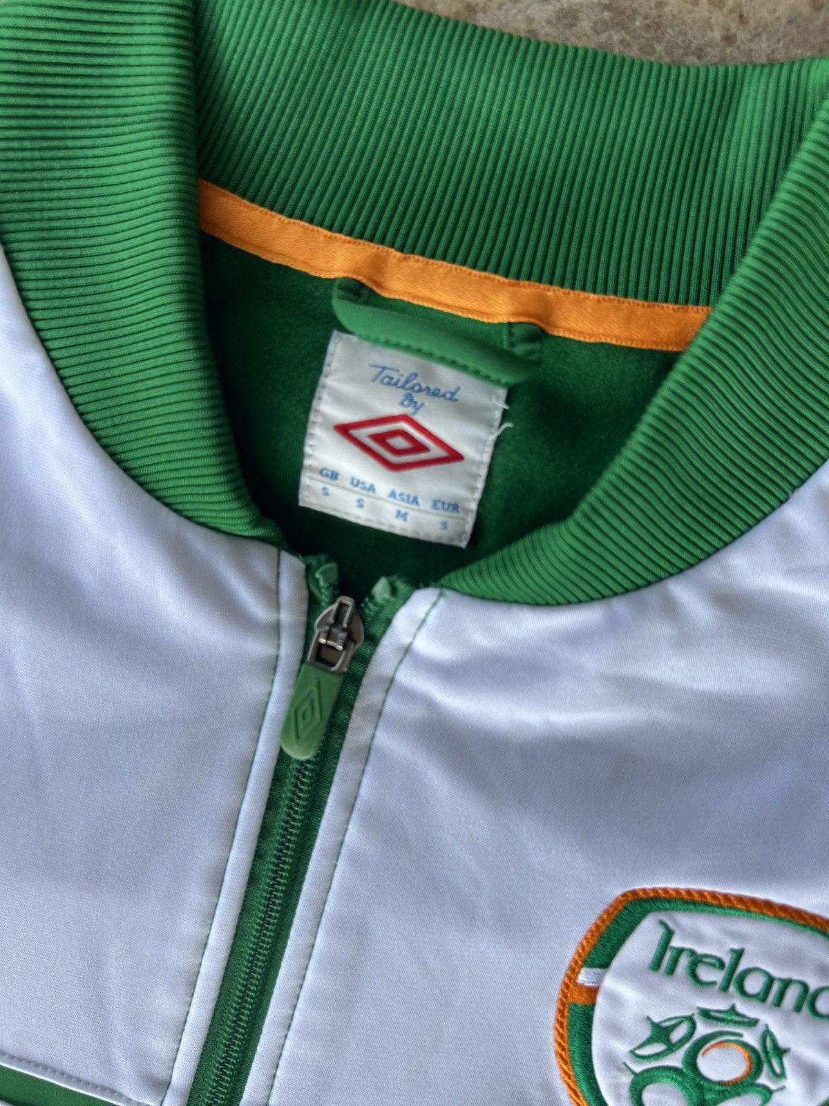 Umbro Vintage 2000’s UMBRO Ireland 🇮🇪 Zip Up Light Jacket Size US S / EU 44-46 / 1 - 2 Thumbnail