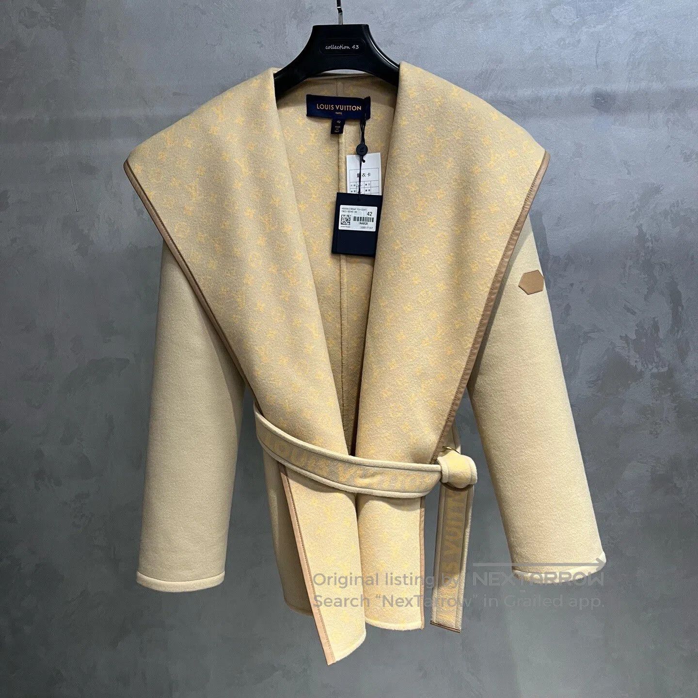 Louis Vuitton Louis Vuitton size 42 Logo-patterned belted short coat| Size XL / US 12-14 / IT 48-50 - 1 Thumbnail