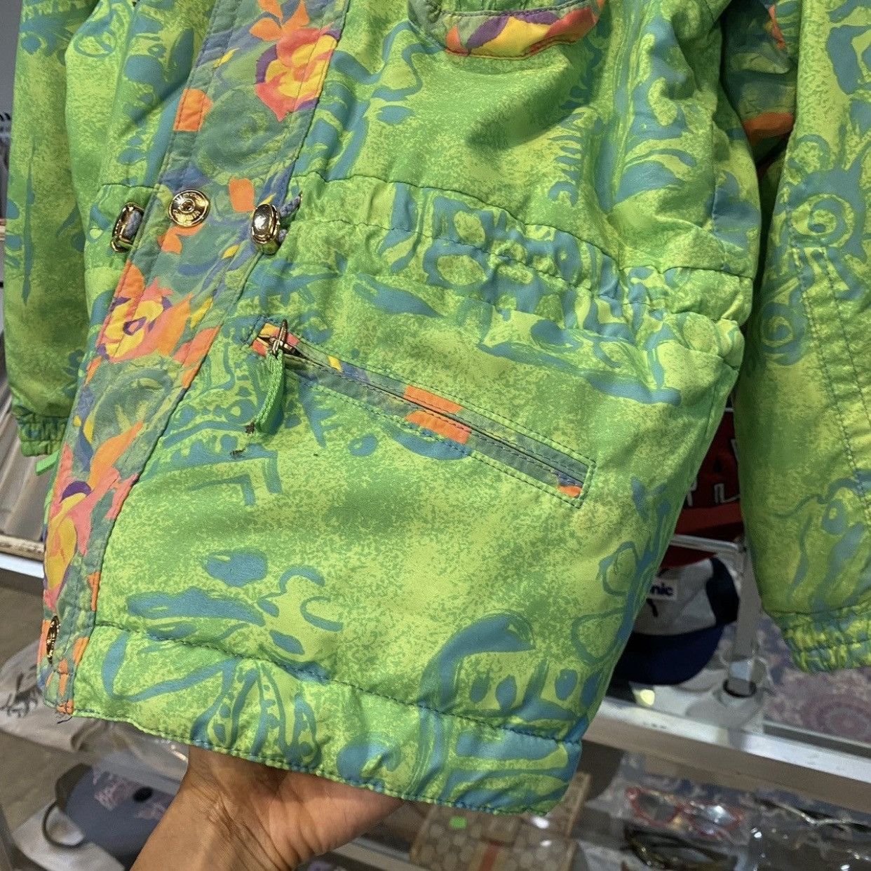 Goldwin Vintage 90s Goldwin All-Over Print Ski Jacket Neon Green Size US L / EU 52-54 / 3 - 11 Thumbnail