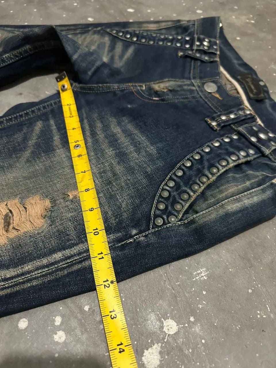 Vanquish Rare!!! Vanquish Japan studded Distressed FLared Mud Denim Size US 29 - 11 Thumbnail