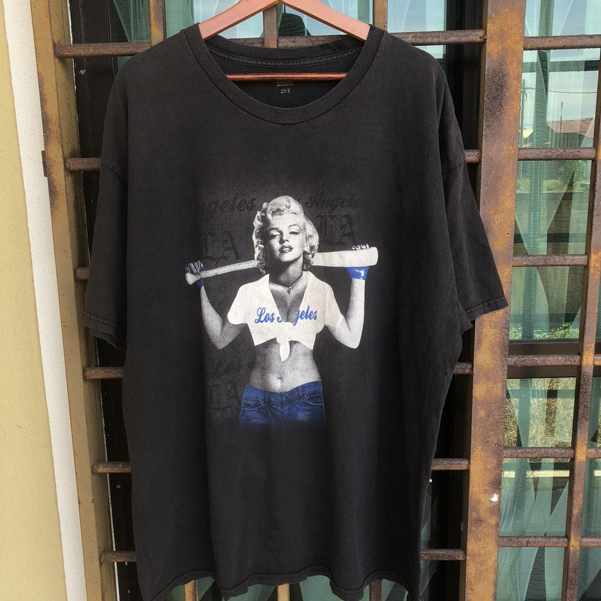 Vintage Madonna Big Priny Los Angelas MLB Shirt Size US XXL / EU 58 / 5 - 1 Thumbnail