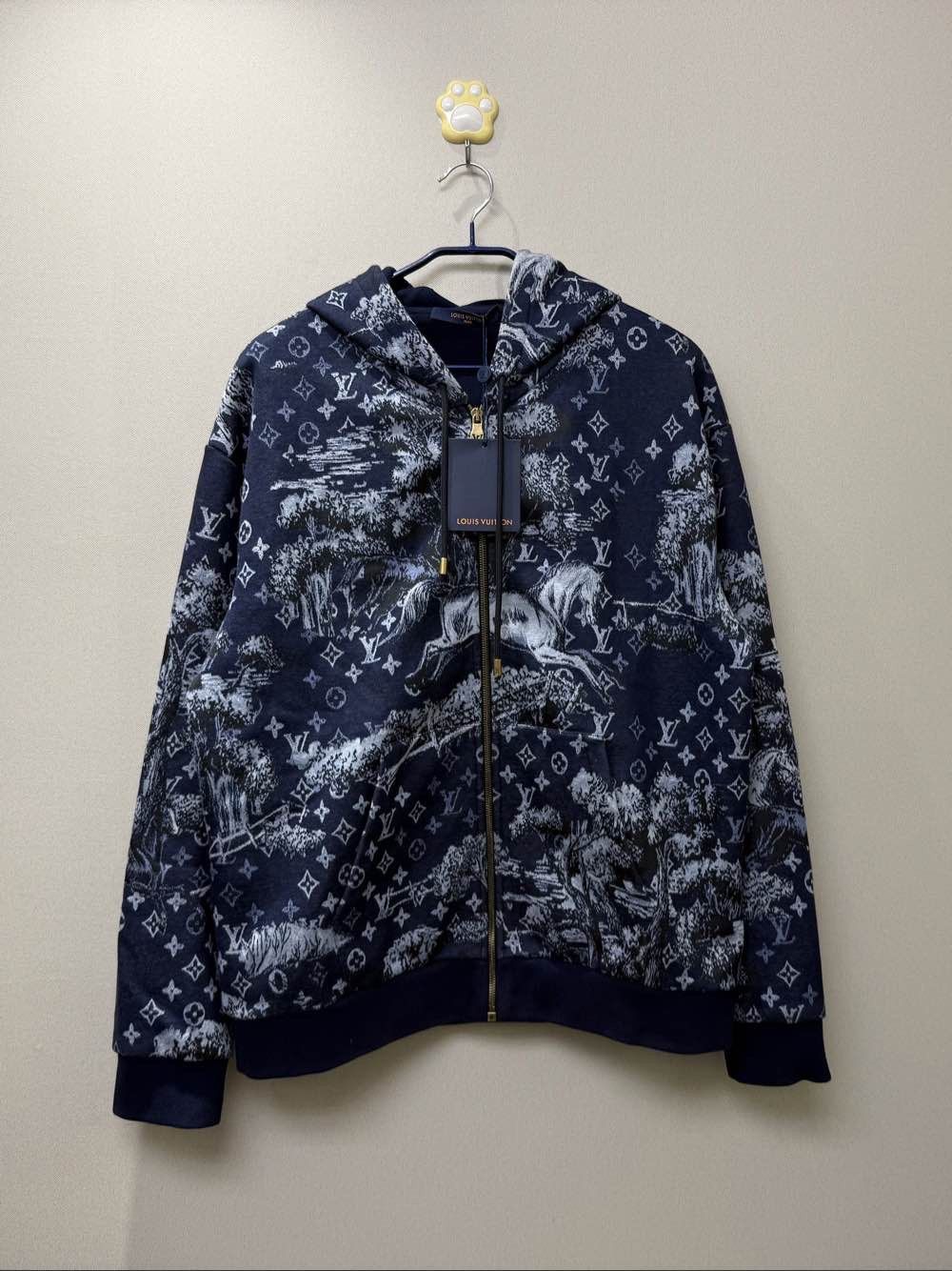 Louis Vuitton Louis Vuitton Horse Print Zip Hoodie Size L Size US L / EU 52-54 / 3 - 1 Thumbnail
