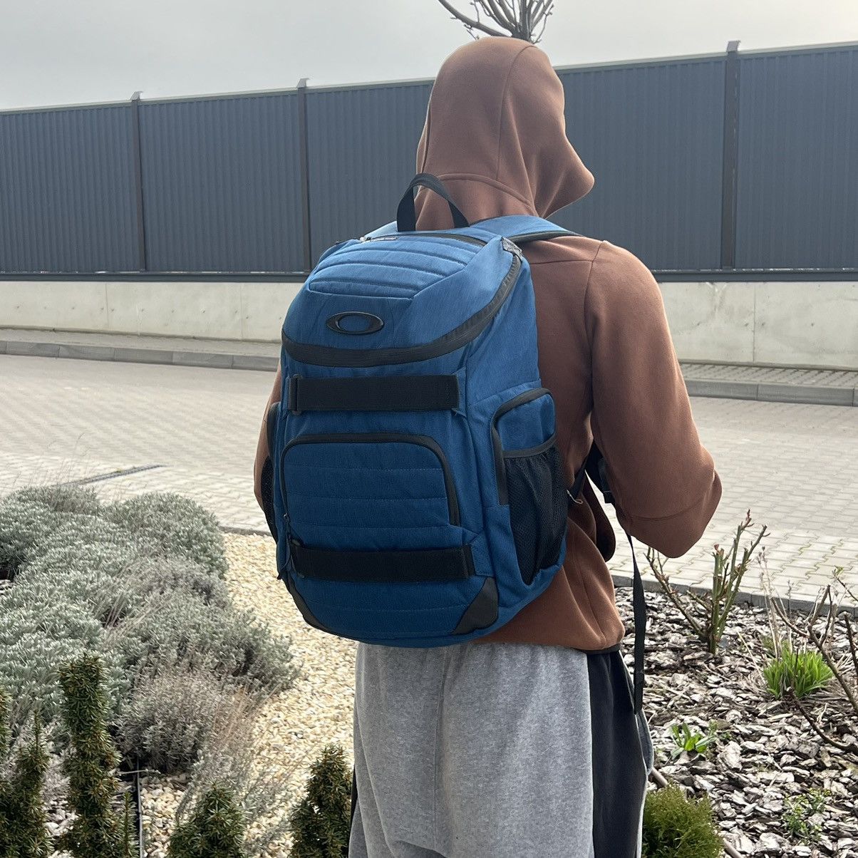 RARE Vintage Oakley Bag Backpack 🎒