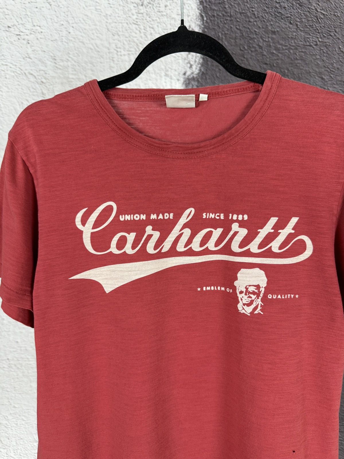 Carhartt Carhartt Union Made red big logo vintage distressed tee Size US S / EU 44-46 / 1 - 5 Thumbnail