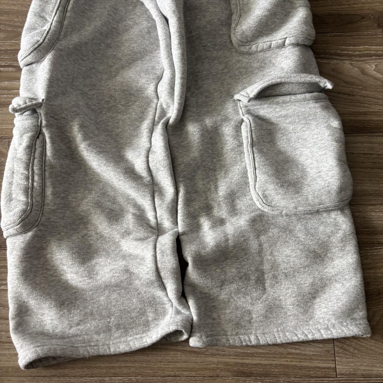 Vintage Crazy Vintage Y2K/2000s Baggy Grey Cargo Streetwear Sweatpants! Fits S Size US 30 / EU 46 - 5 Thumbnail