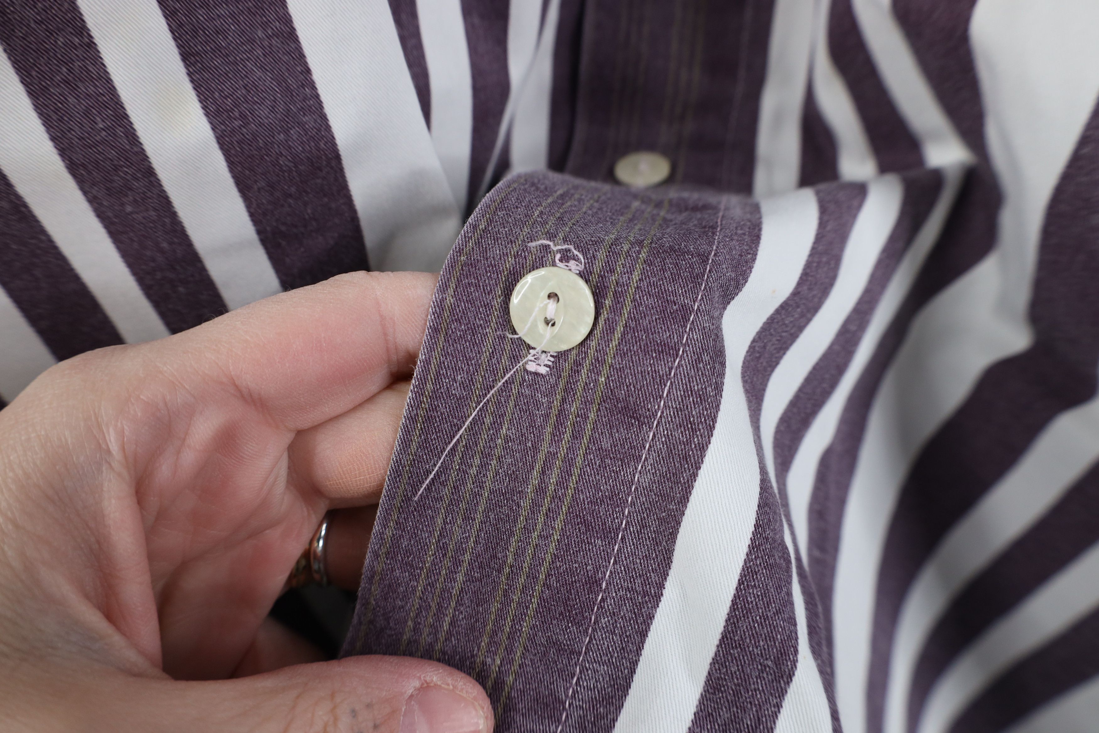 Guess Vintage 90s Guess Spell Striped Collared Button Down Shirt Size US L / EU 52-54 / 3 - 9 Thumbnail