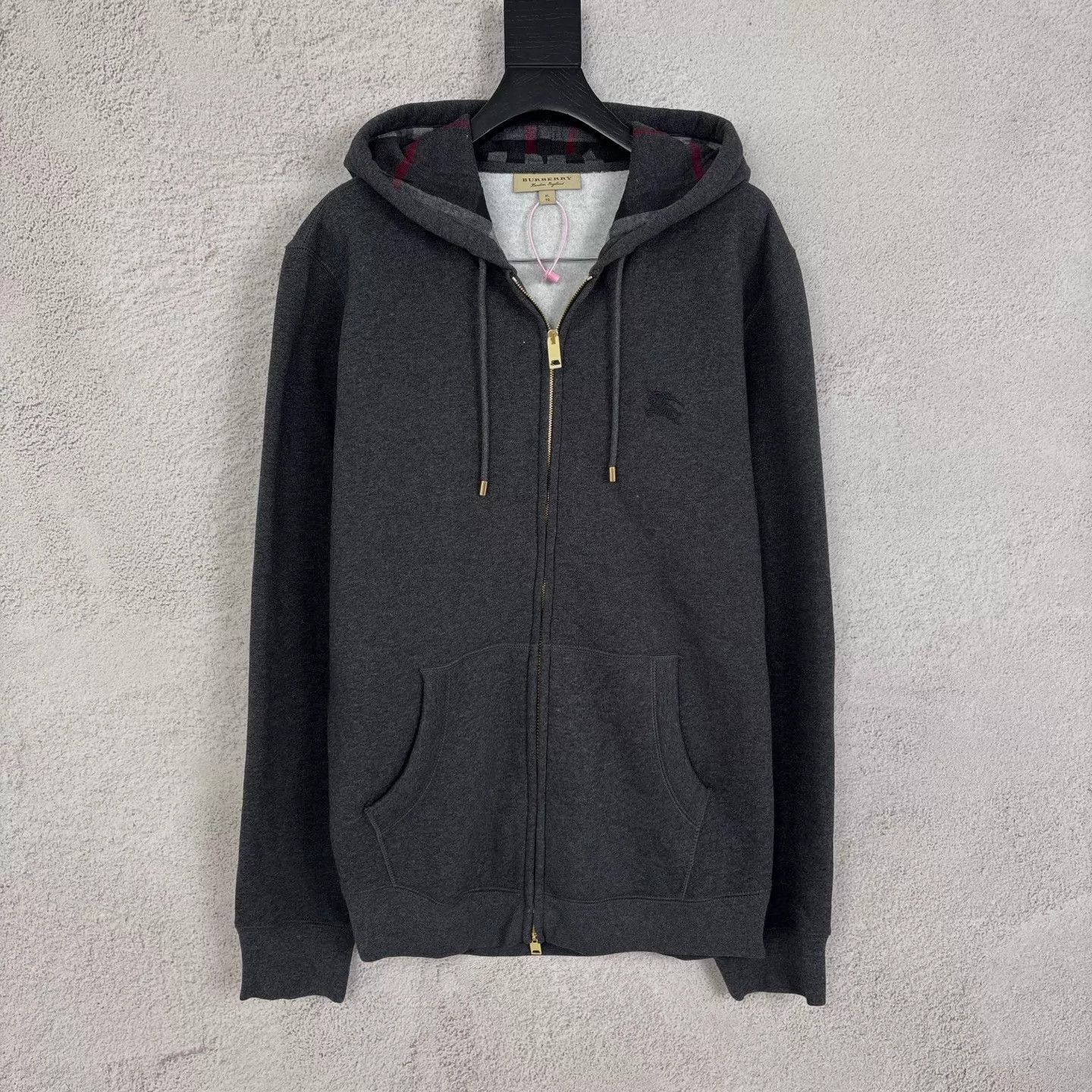 Burberry BURBERRY Horseferry Embroidered Logo Zip Hoodie XL Size US XL / EU 56 / 4 - 1 Thumbnail