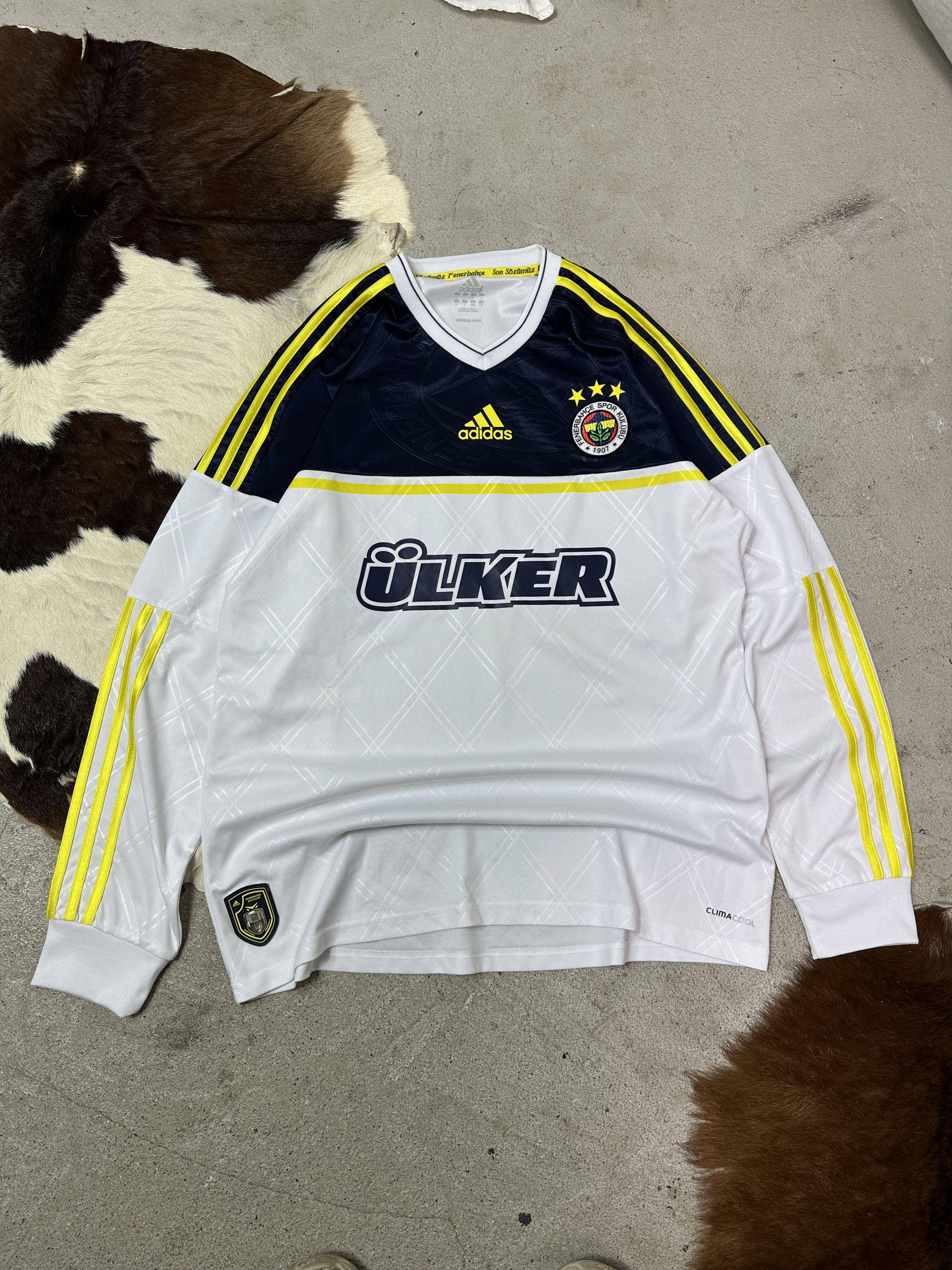 Adidas Vintage Adidas Fenerbahce 12/13 Longsleeve Jersey Y2K Size US L / EU 52-54 / 3 - 1 Thumbnail