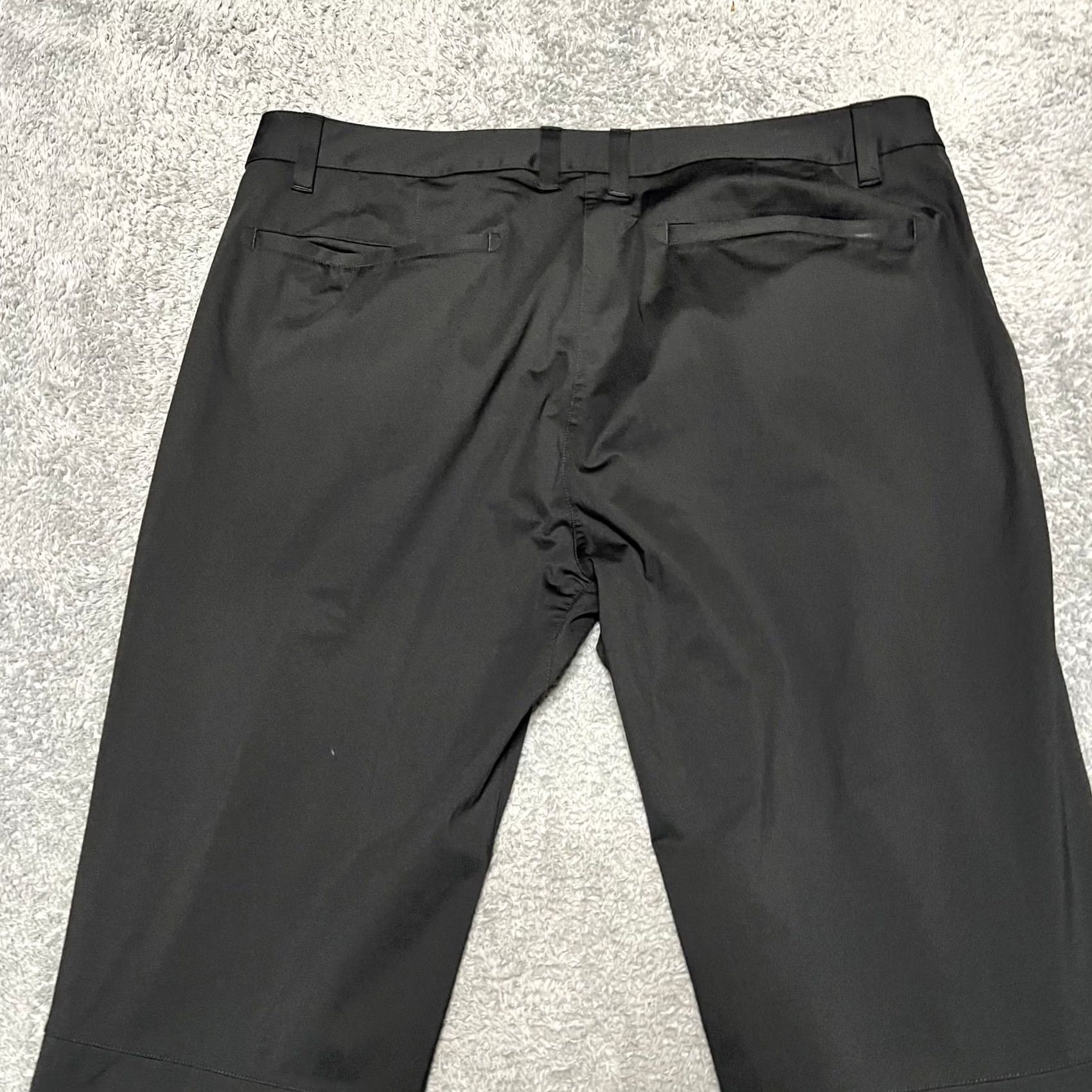 Rhone Rhone Commuter Pants Mens 36 x31 Black Performance Stretch Chino COM-171 Mens Regular 36 Black Chino 31 Inseam Size US 36 / EU 52 - 4 Thumbnail