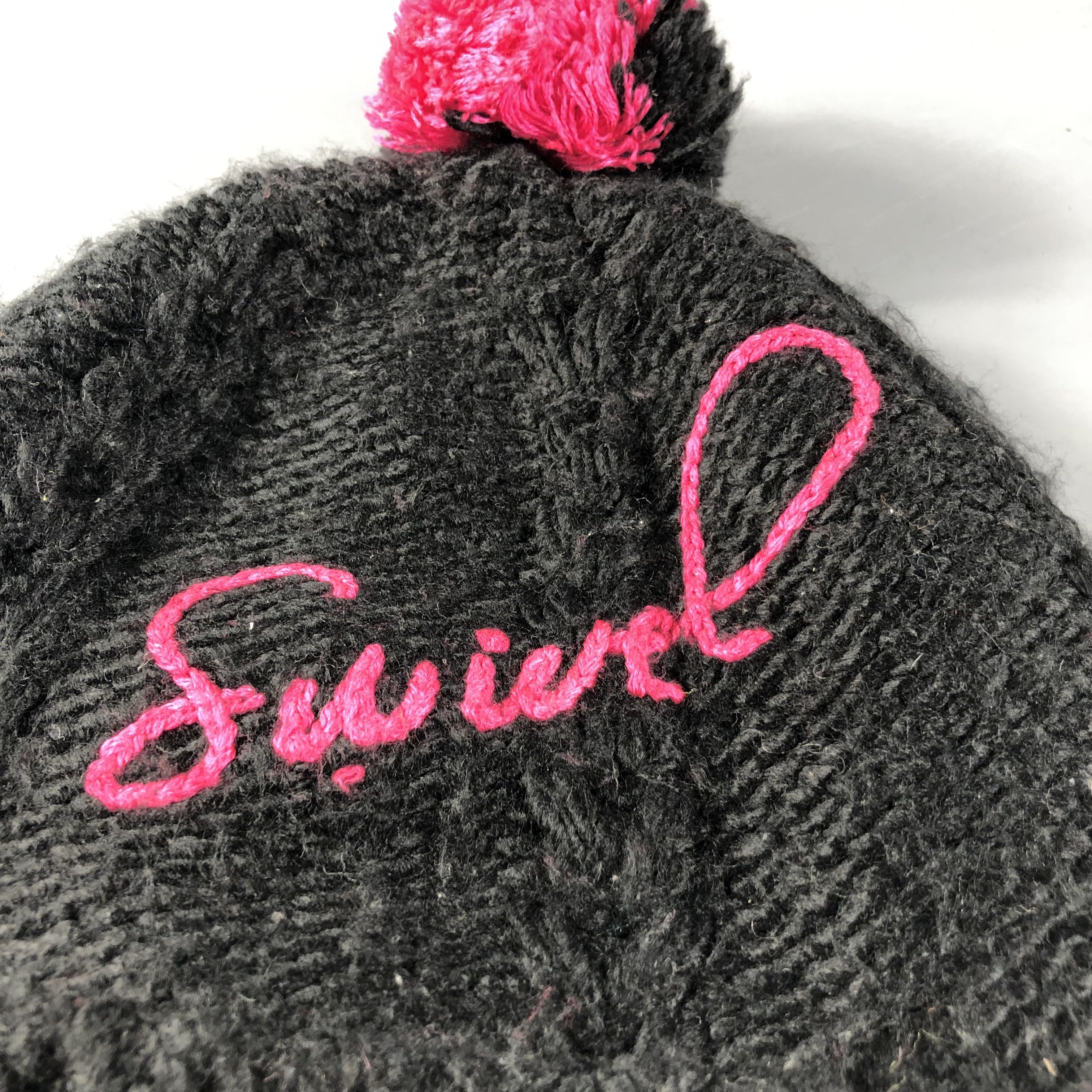 Vintage Swivel Cable Knit Bobble Beanie Snowcap Snow Hat B570 Size ONE SIZE - 4 Thumbnail