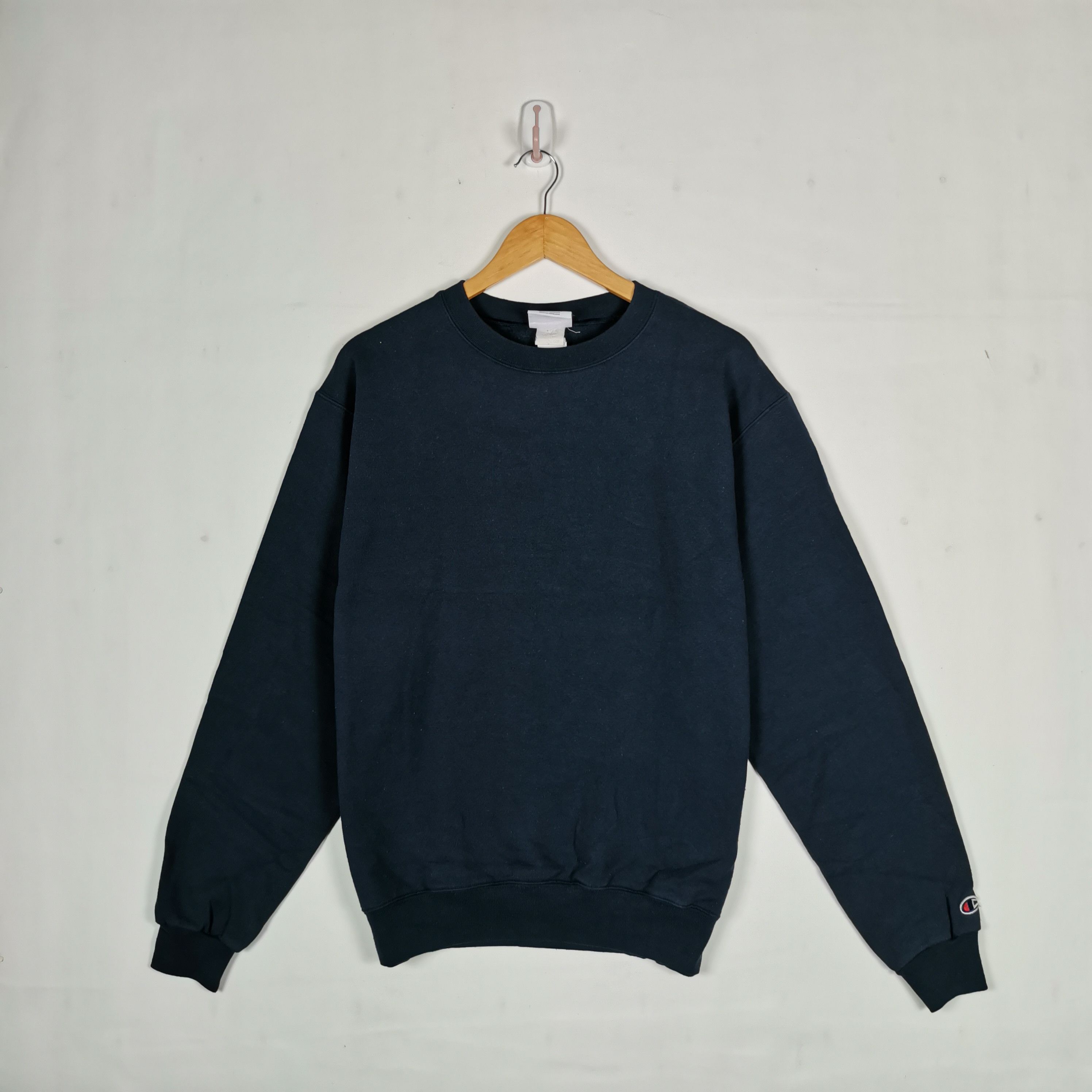 Champion Vintage Champion Sweatshirt Champion Crewneck Sweater Jumper Size US M / EU 48-50 / 2 - 1 Thumbnail