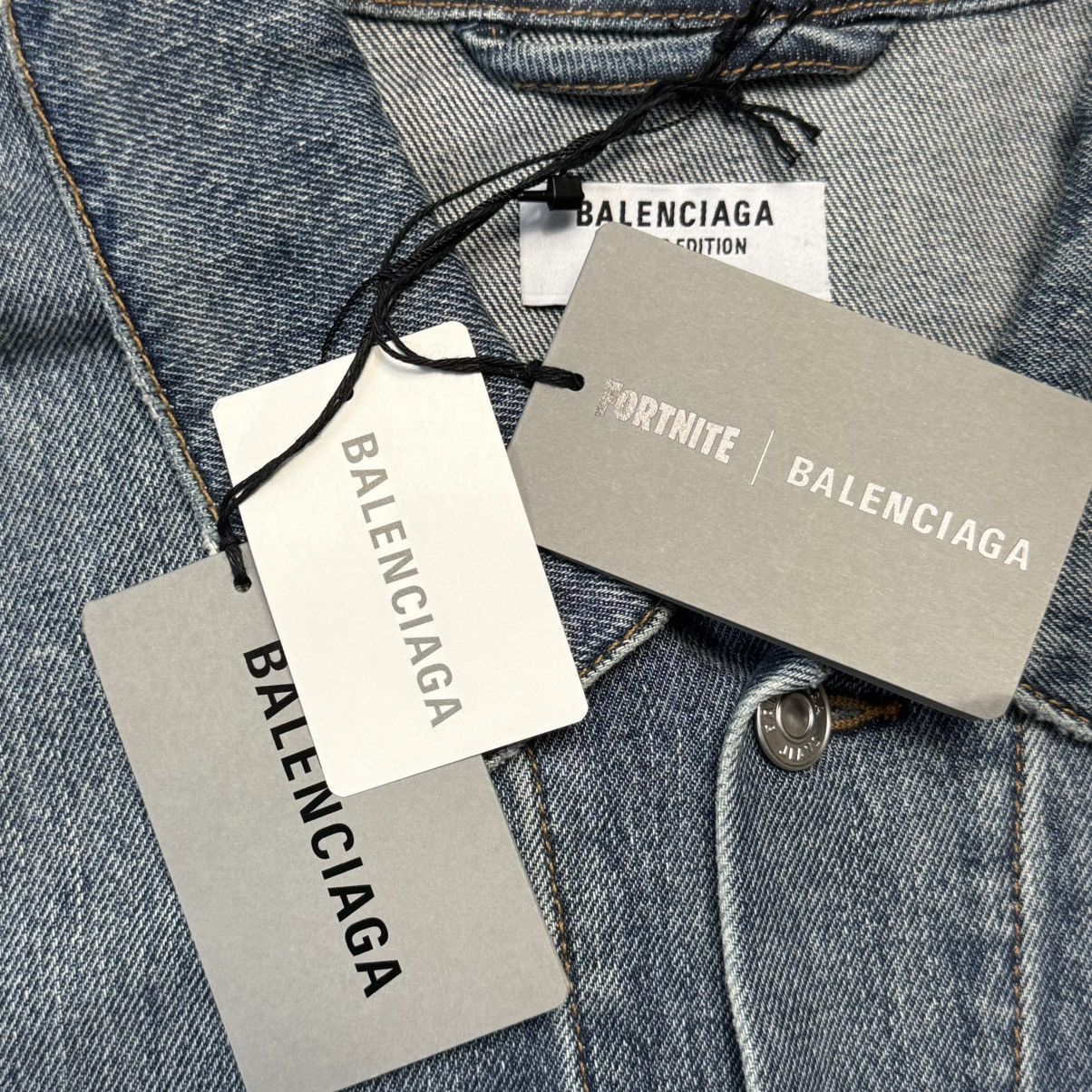 Balenciaga × The Game Balenciaga x Fortnite Multi Language Cowboy Jacket Fortnite Size US L / EU 52-54 / 3 - 4 Thumbnail