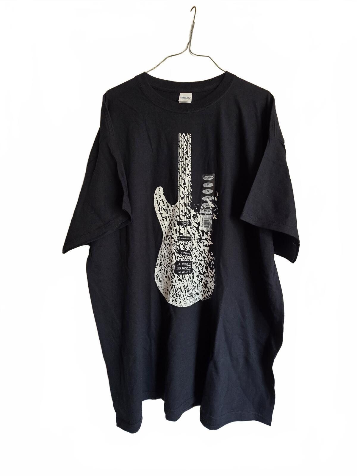 Gildan Bible Verse Religious Black Guitar Graphic T-Shirt Gildan 2X Size XXL / US 16-18 / IT 52-54 - 2 Thumbnail