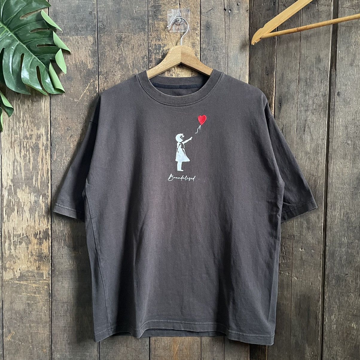 Other Brandalised Art Banksy Tshirt Size US M / EU 48-50 / 2 - 1 Thumbnail