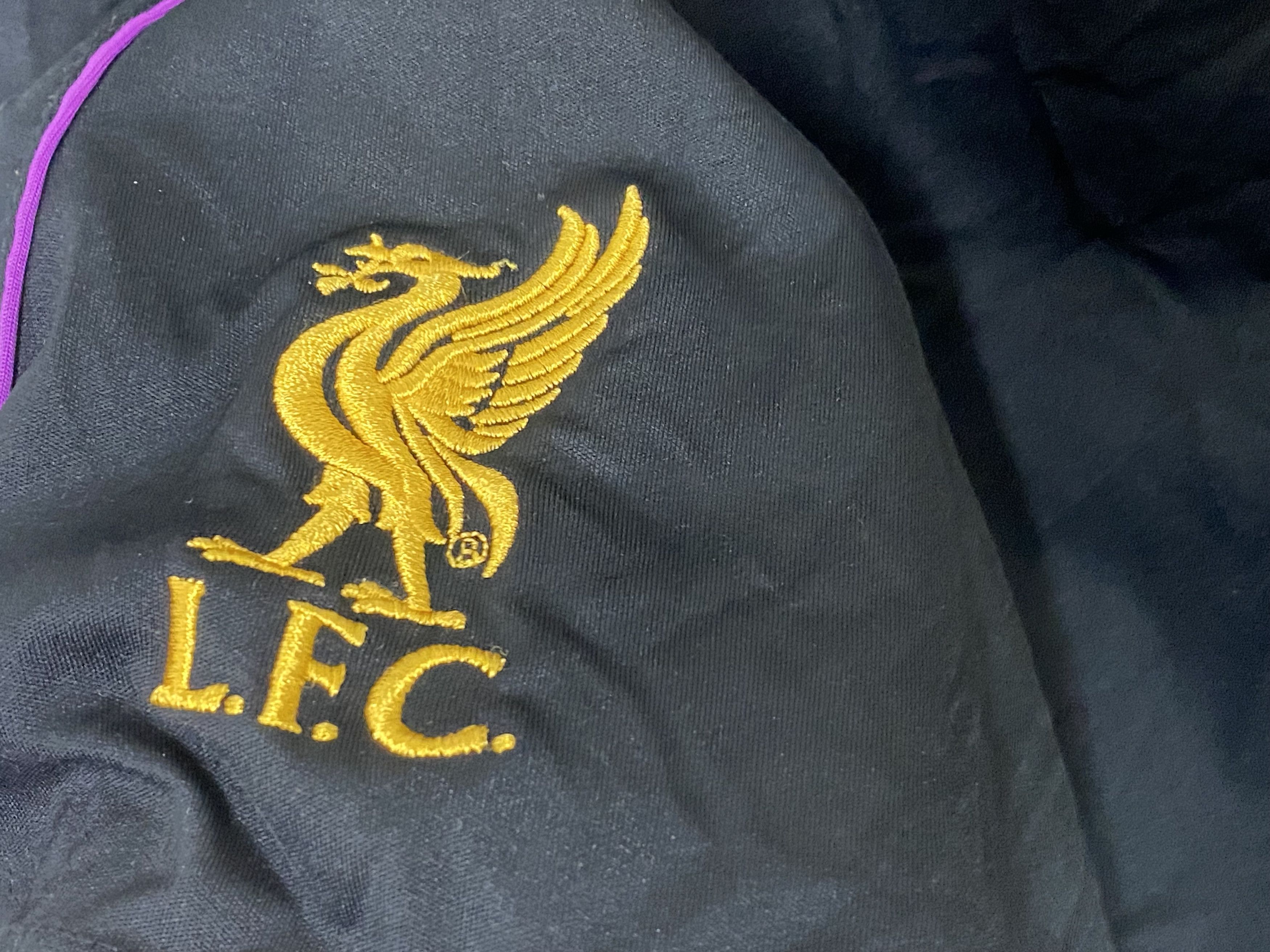 Warrior LIVERPOOL FOOTBALL SHORTS SOCCER WARRIOR Size US 34 / EU 50 - 4 Thumbnail