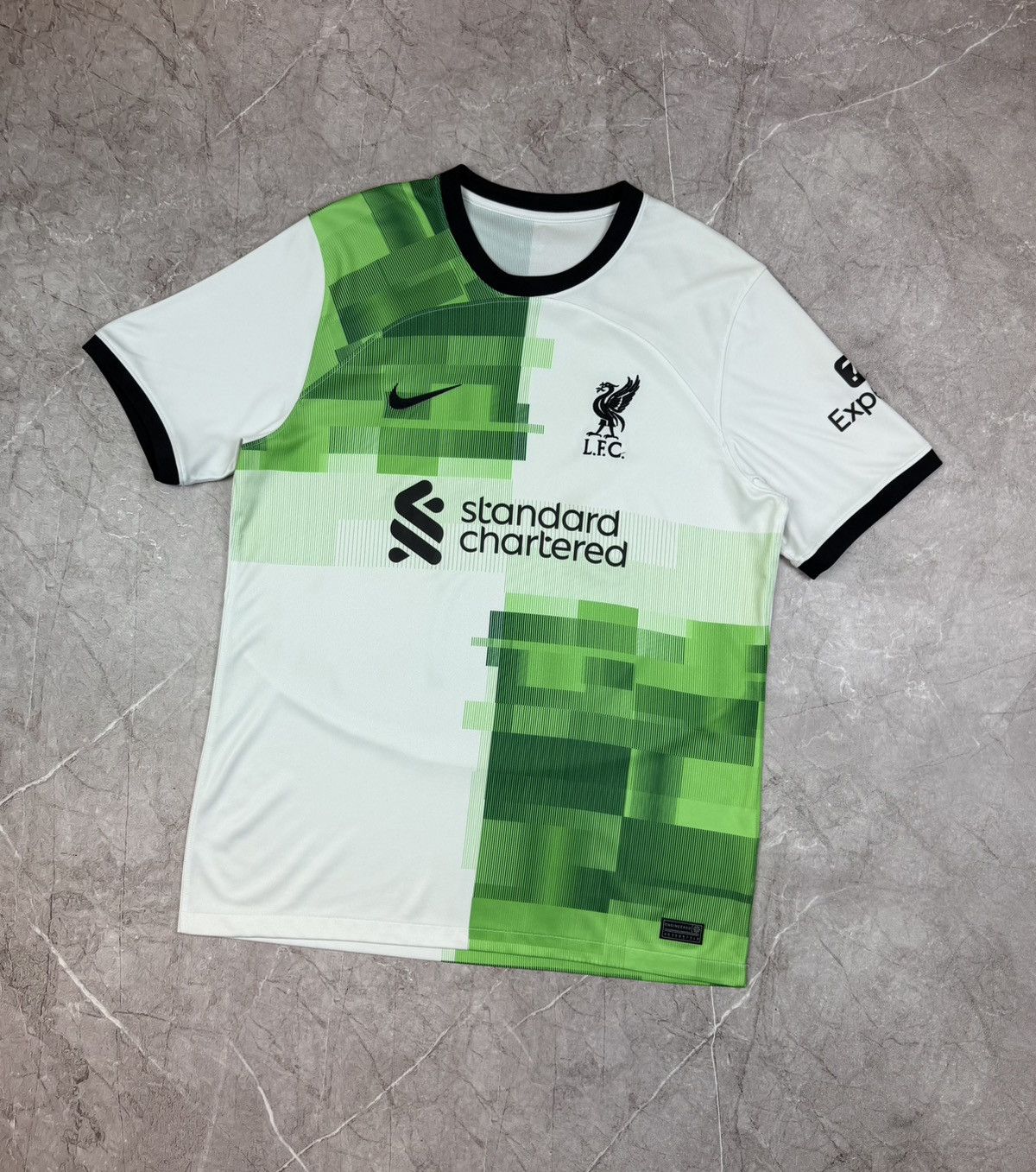 Nike Nike Liverpool Home Shirt Football jersey Size US L / EU 52-54 / 3 - 2 Thumbnail