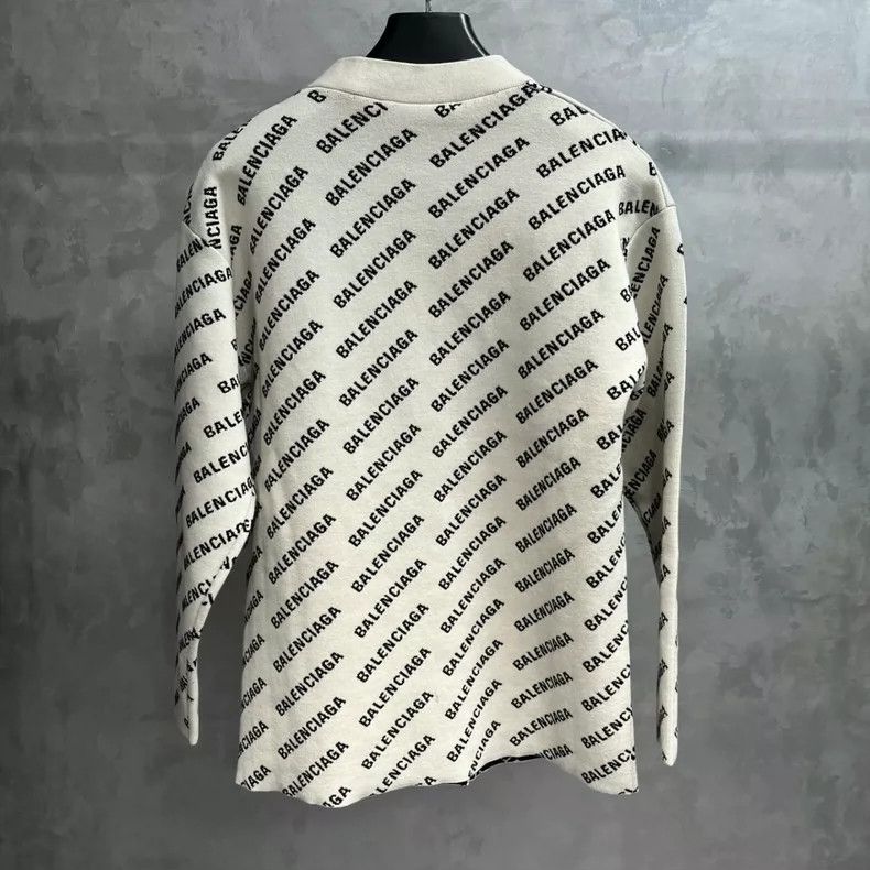 Balenciaga Balenciaga White monogrammed logo intarsia single-breasted Size S / US 4 / IT 40 - 2 Thumbnail