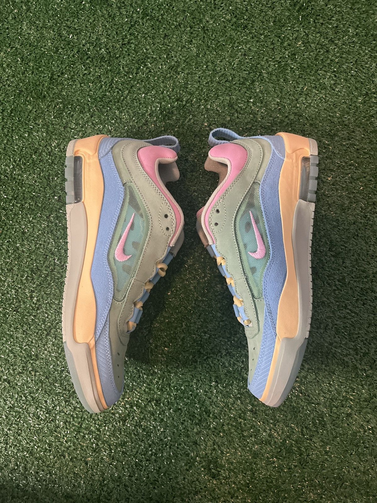 Nike SB Verdy x Nike SB Air Max Ishod Wair Visty Size US 9 / EU 42 - 5 Thumbnail