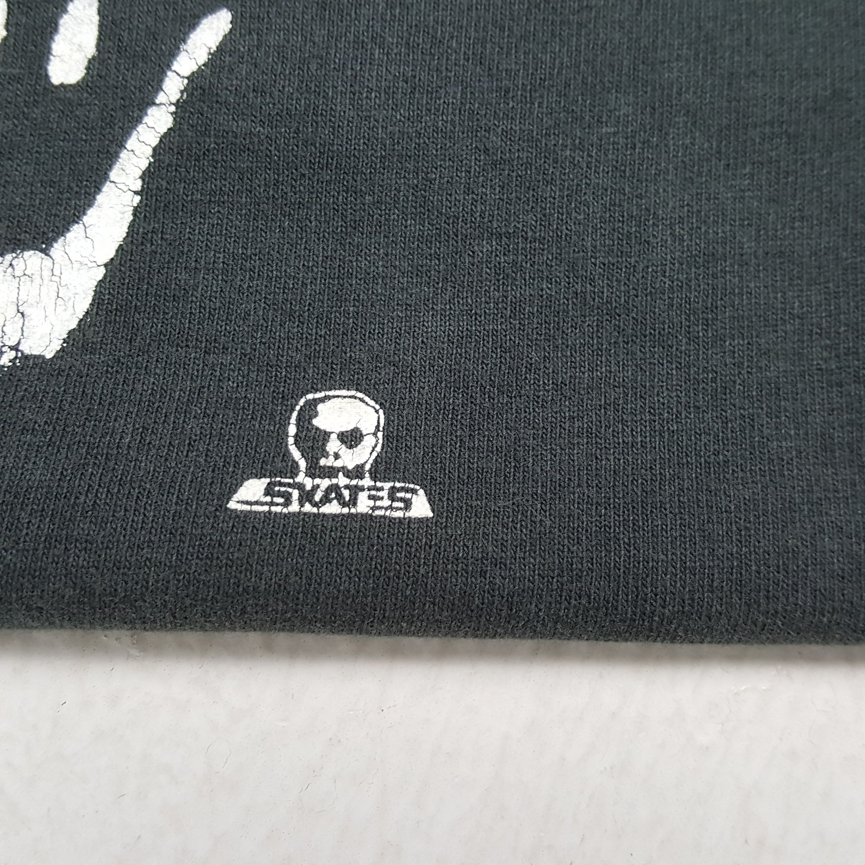 Vintage Vintage 90's SKATE SKULL Skateboard Style T-Shirts Size US M / EU 48-50 / 2 - 5 Thumbnail