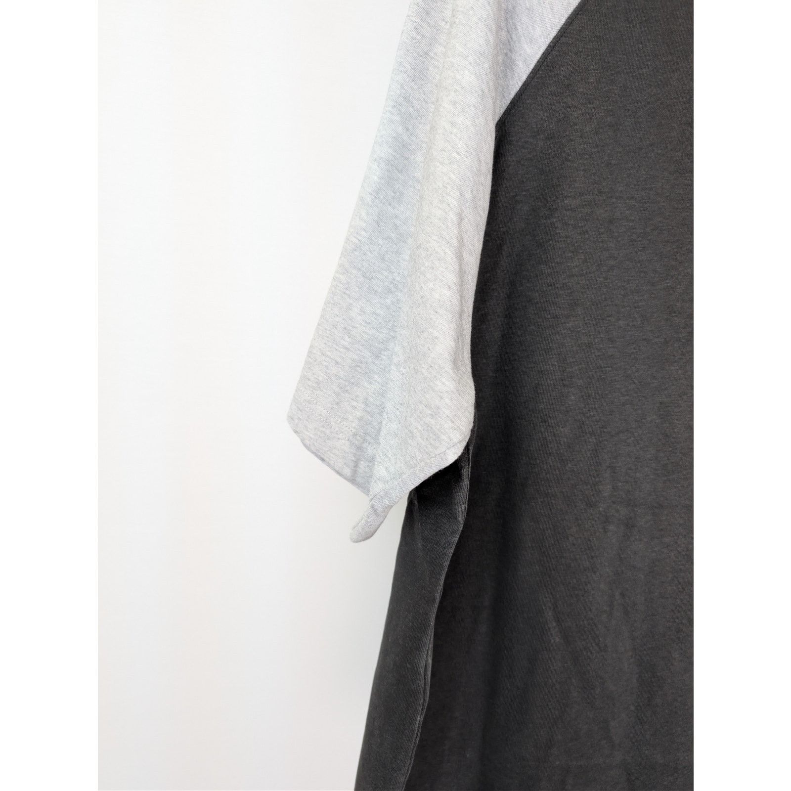 Balenciaga o1rshd1 Neg Print Raglan Oversized T-Shirt in Heather Grey Size US S / EU 44-46 / 1 - 12 Thumbnail