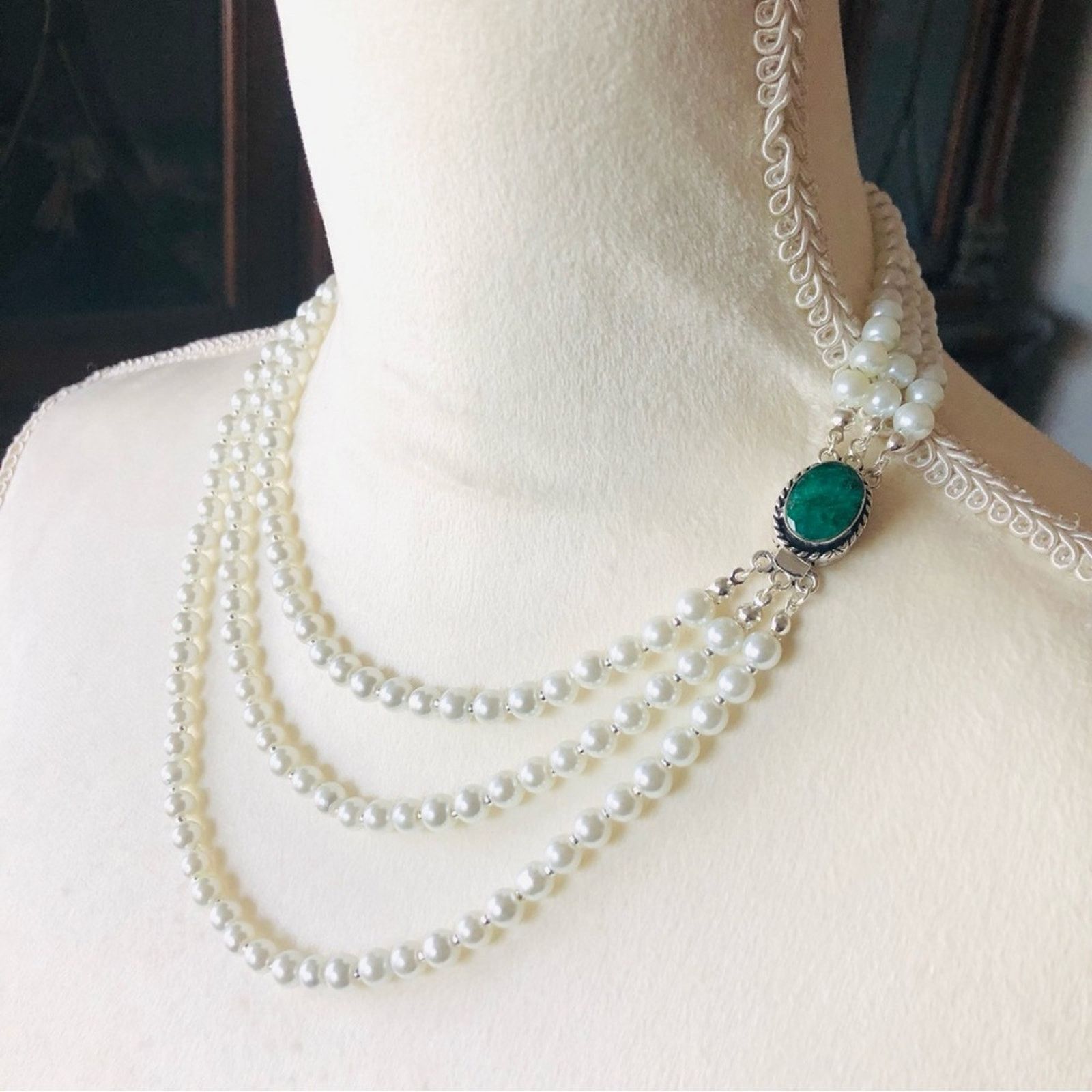 Handmade Handcrafted triple strand Pearl genuine emerald necklac Size ONE SIZE - 1 Thumbnail