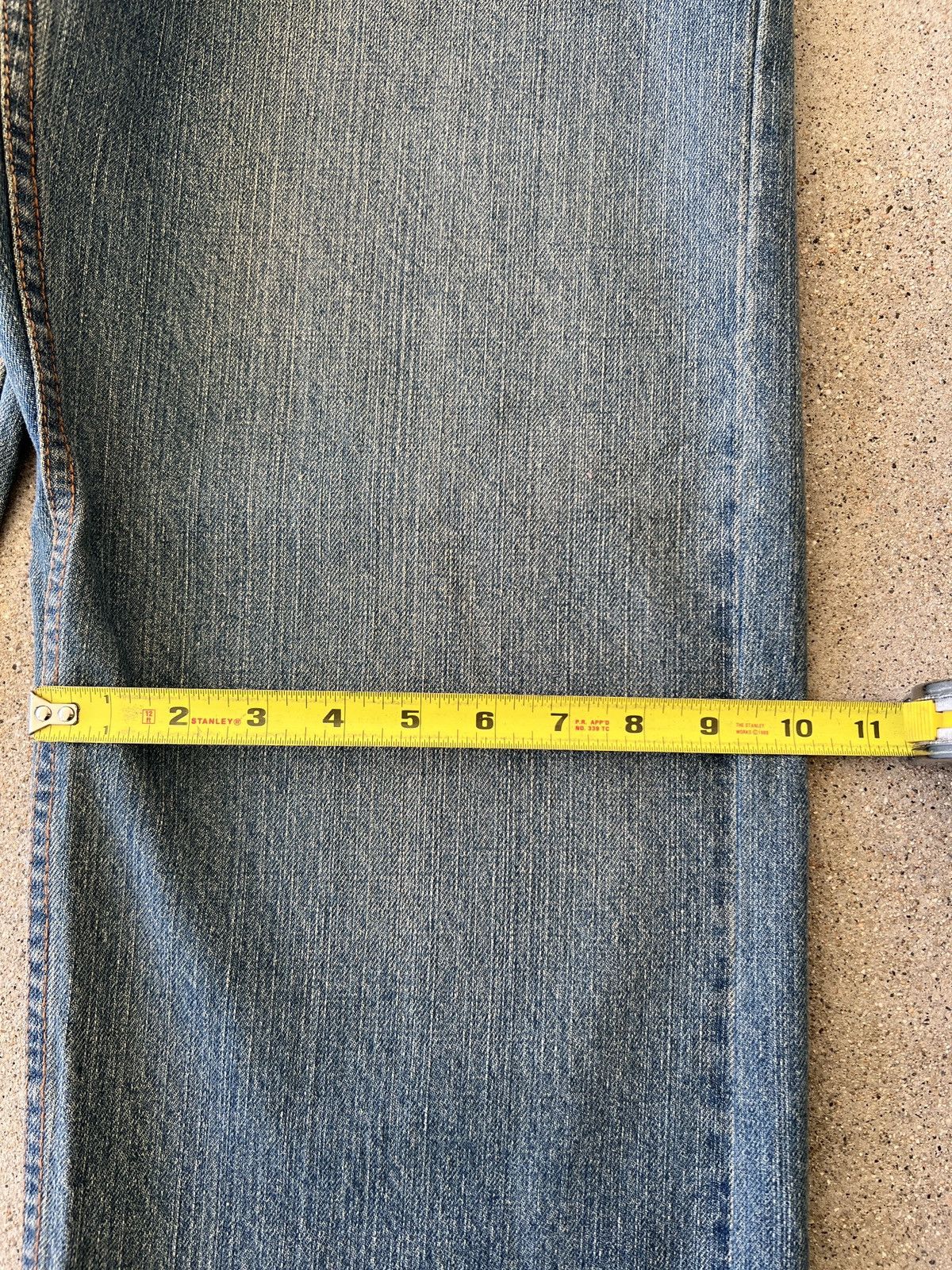 Levi's BN Levi’s 550 Relax Fit Dark Stone Washed Jeans Size 34 x 28 Size US 34 / EU 50 - 7 Thumbnail