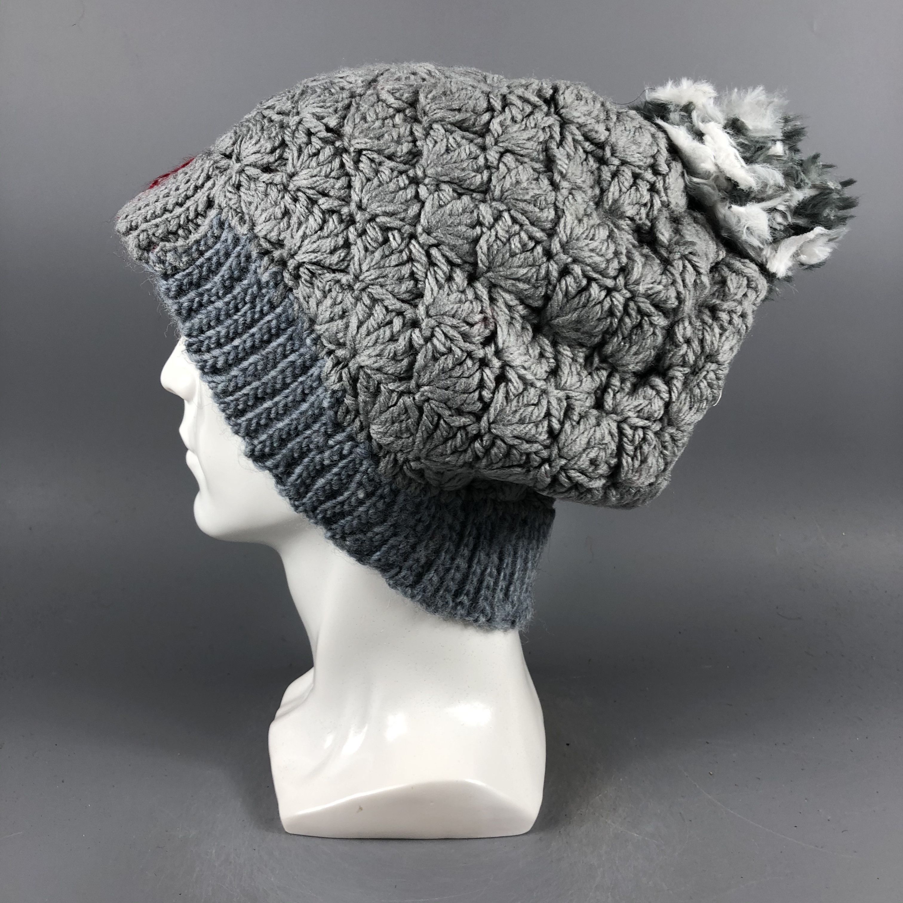 Japanese Brand × Vintage Womens Japanese Brand Knit PomPom Beanie Snow Cap -D1155 Size ONE SIZE - 1 Thumbnail