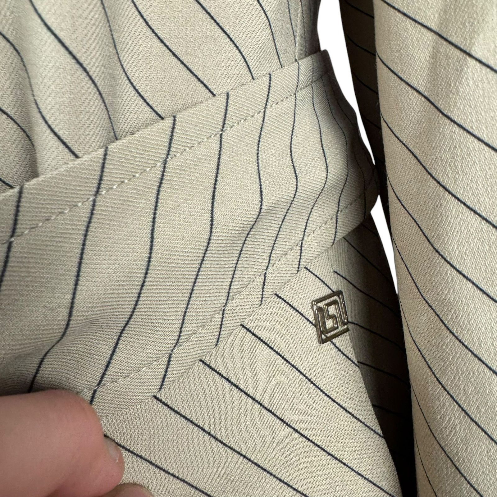 Versace × Vintage Versace Classic Beige Belted Coat Size M / US 6-8 / IT 42-44 - 5 Thumbnail
