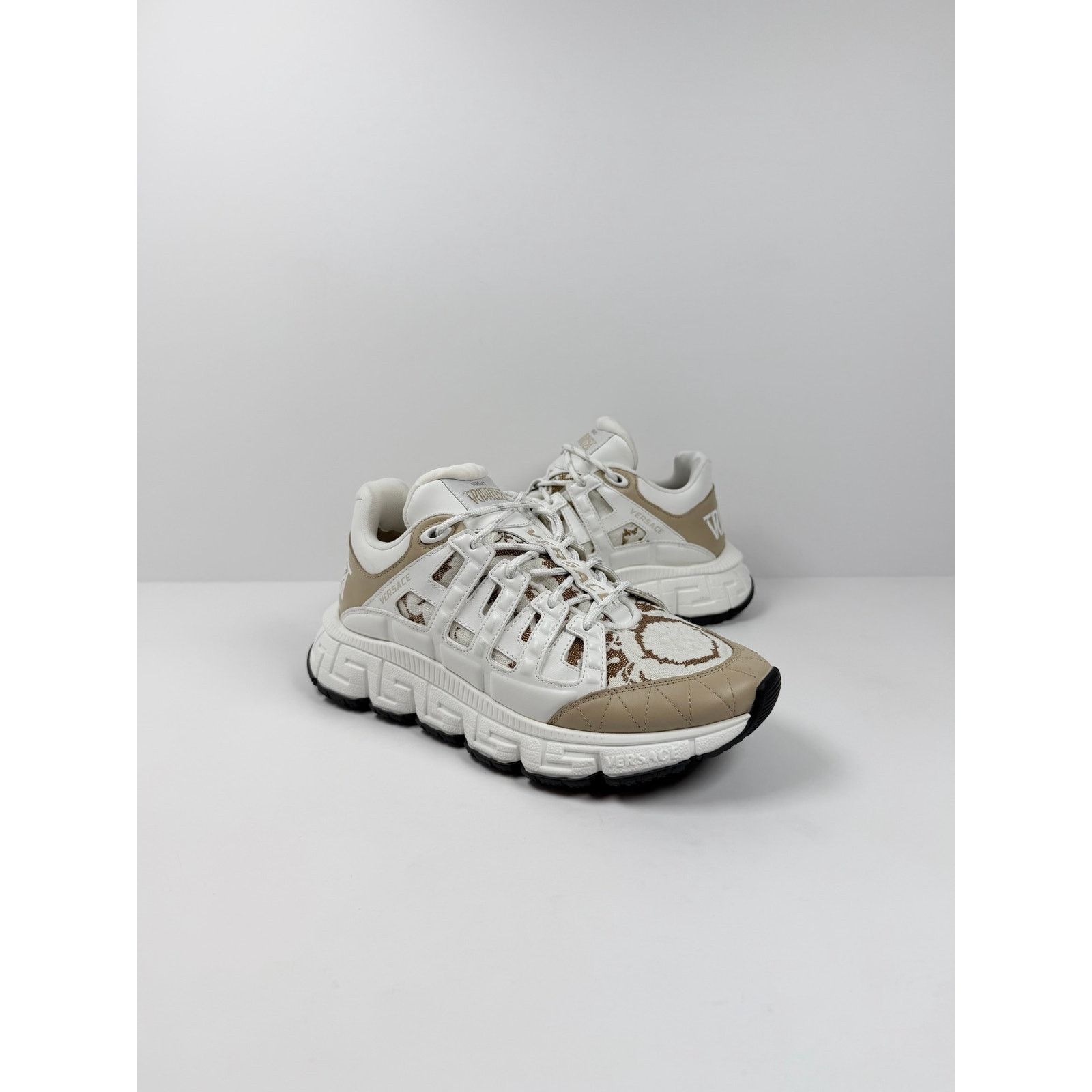 Versace Size 41EU/8US - Versace Trigreca White Gold Size US 8 / EU 41 - 2 Thumbnail
