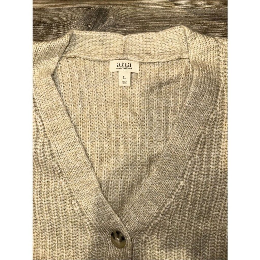 JCPenney A.N.A. Womens Oatmeal Knit V-Neck Sweater. Size XL. NWT. 9 Size XL / US 12-14 / IT 48-50 - 4 Thumbnail
