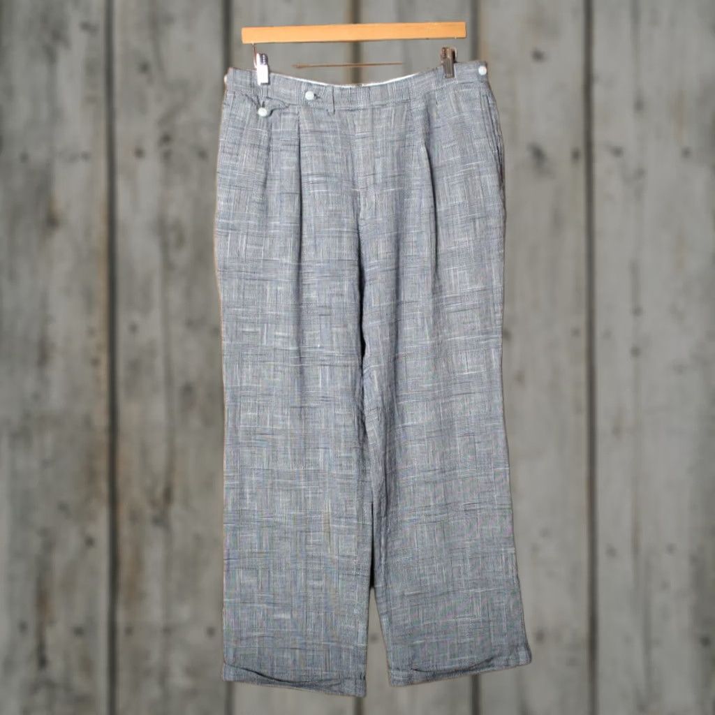 Vintage VINTAGE Spauldings Plaid Pants Blue White 32x30 Dress Men Regular Front Pleated Zip Glass tagless sizing - Fit 32x30 Mens Size US 32 / EU 48 - 1 Thumbnail