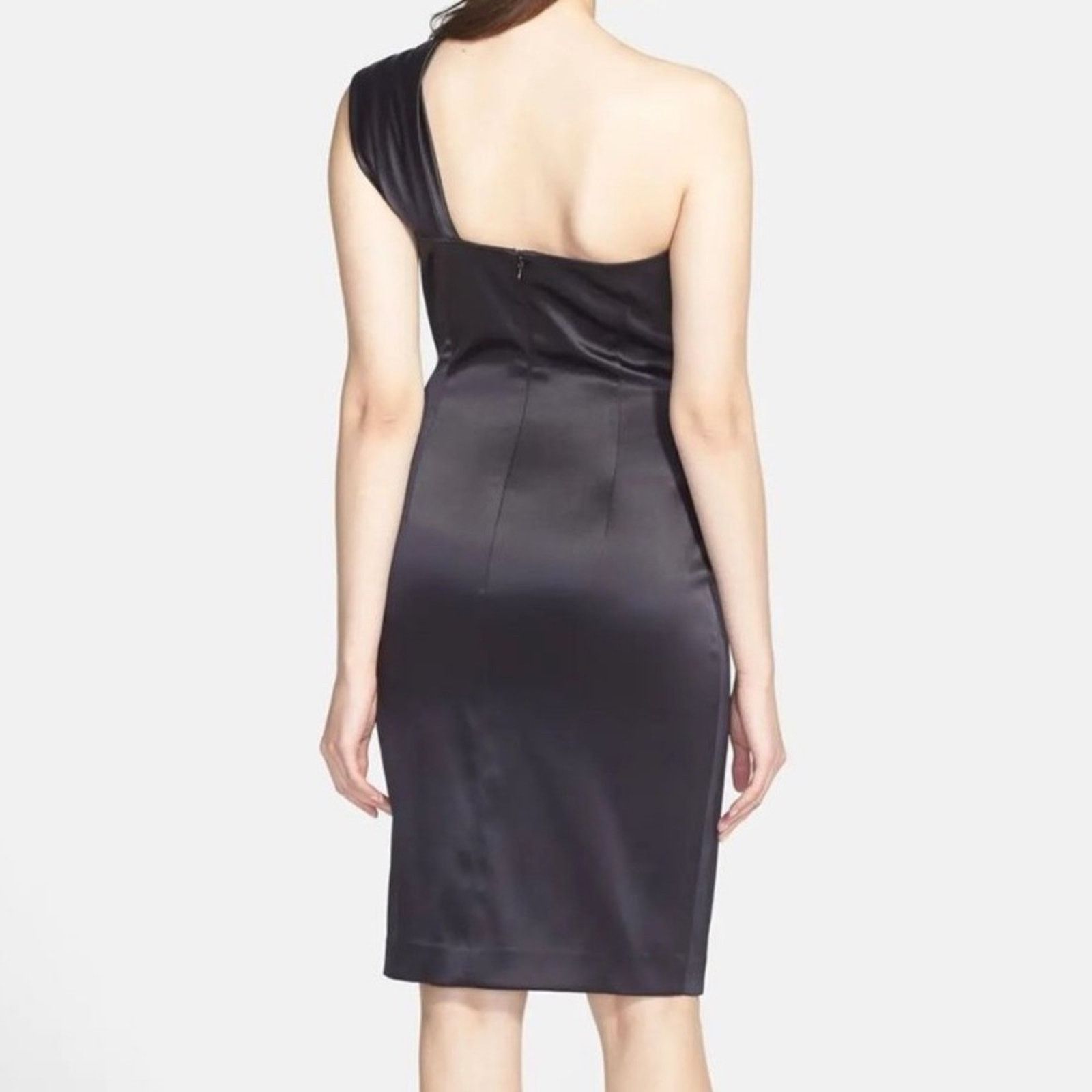 Other ELIZA J One-Shoulder Beaded Satin Formal Dress Size M / US 6-8 / IT 42-44 - 2 Thumbnail