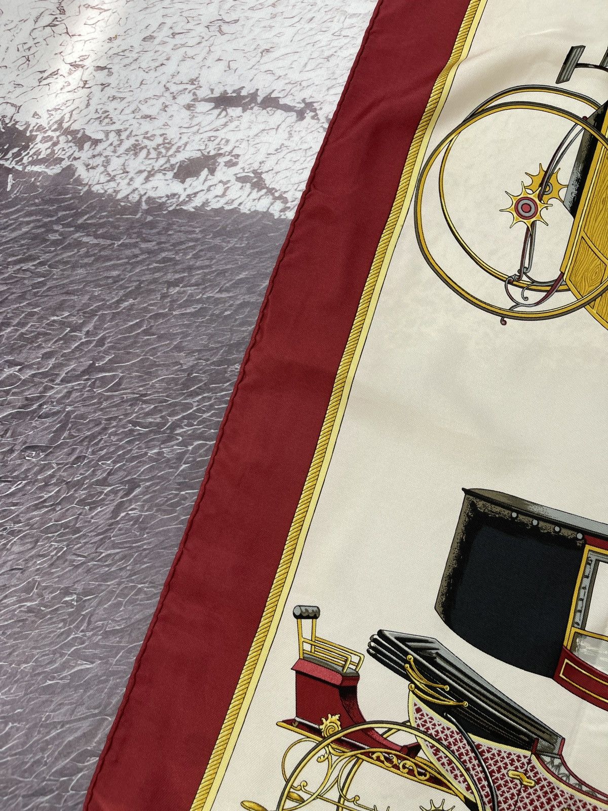 Hermes Hermes Les Voitures a transformation vintage silk scarf Size ONE SIZE - 11 Thumbnail